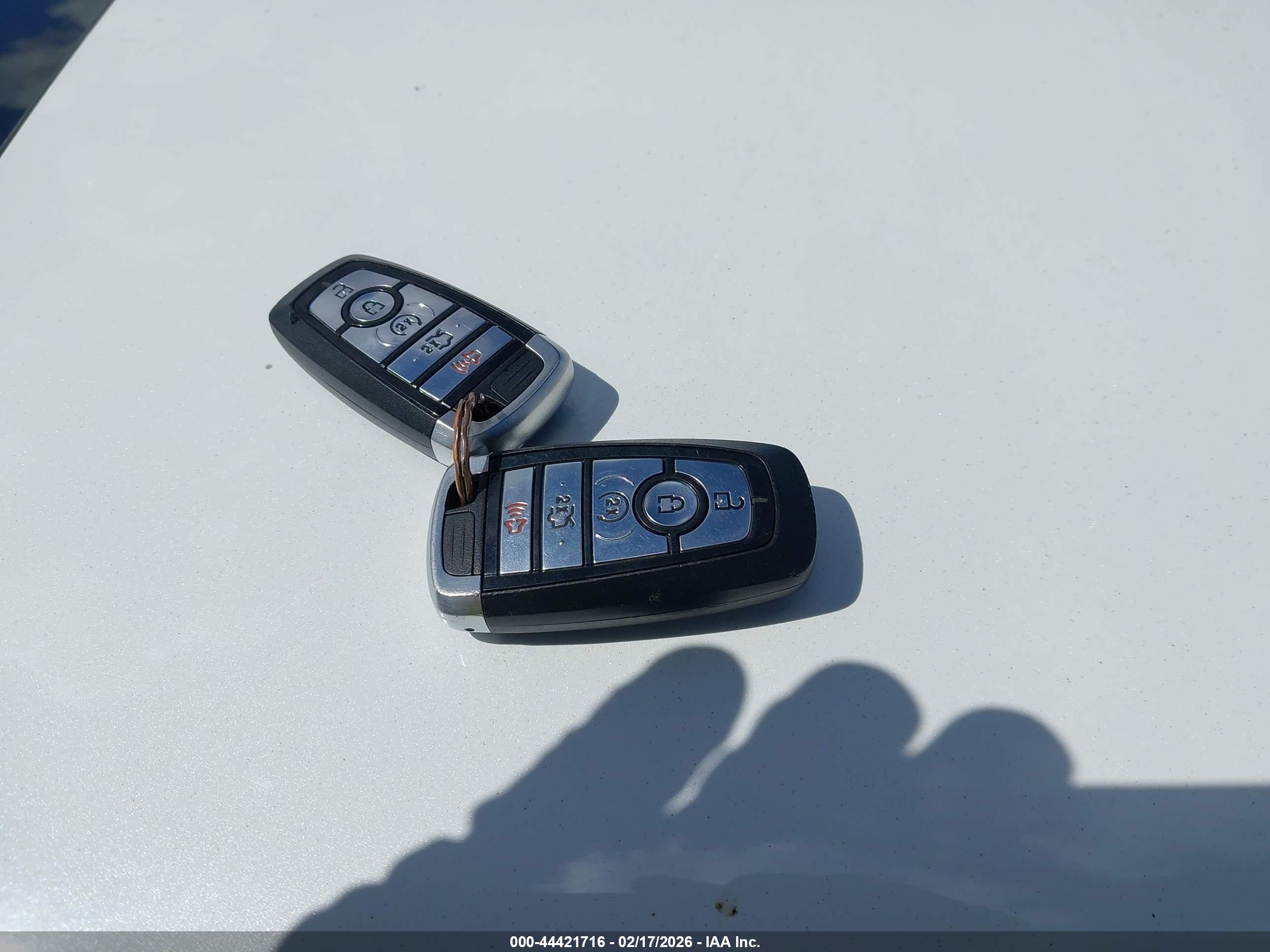 FORD FUSION image 11