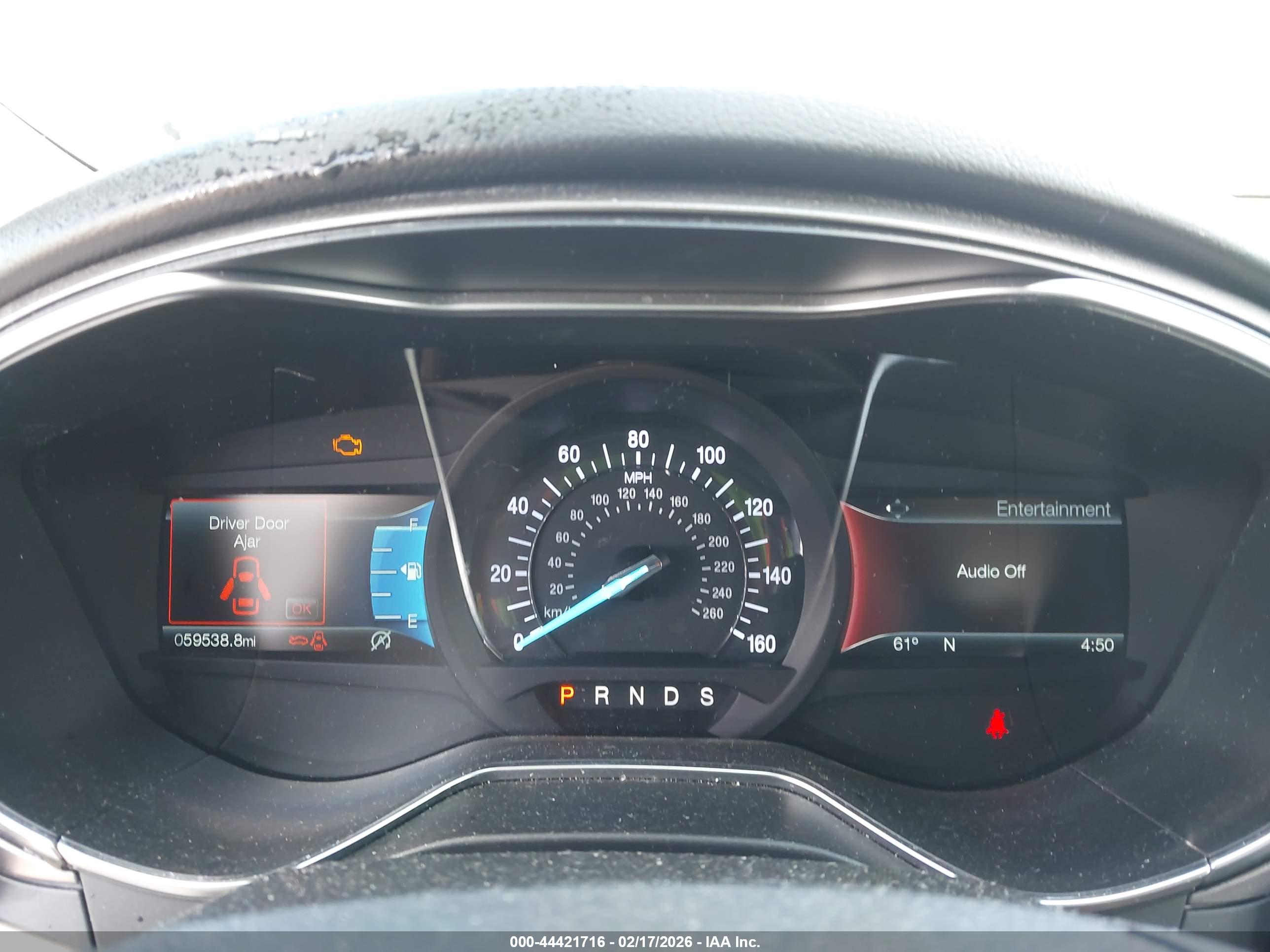 FORD FUSION image 7
