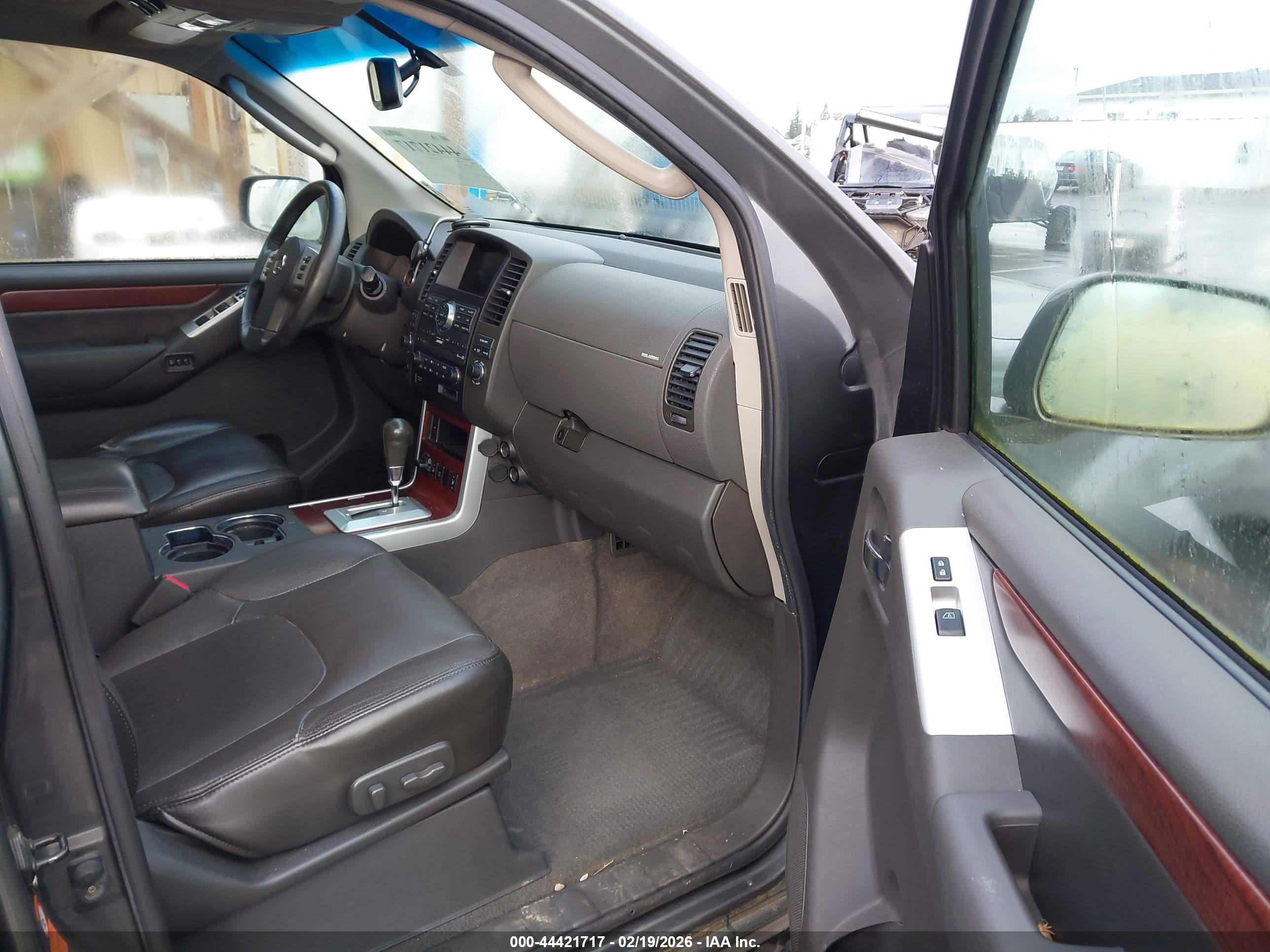 NISSAN PATHFINDER image 5