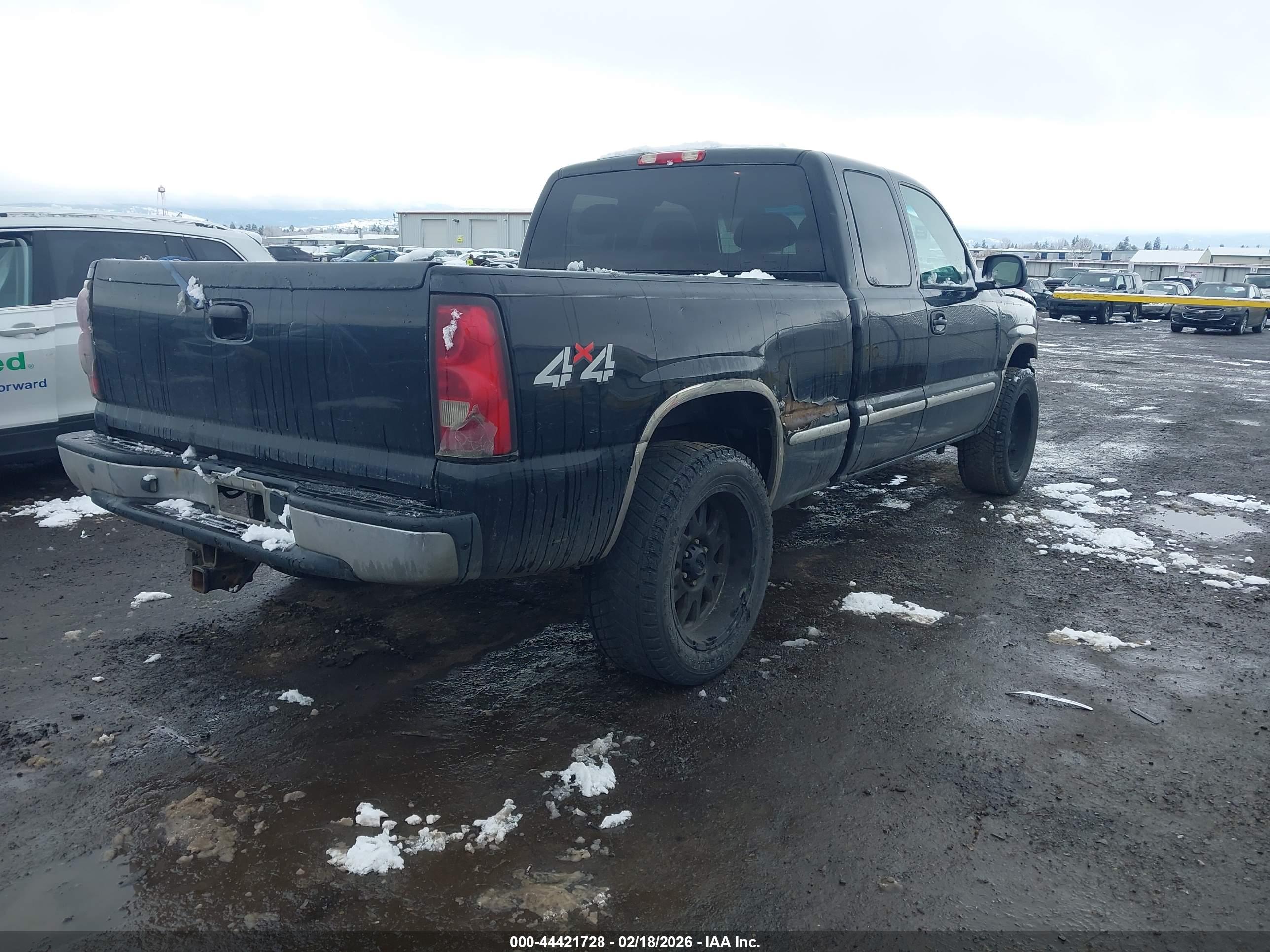 CHEVROLET SILVERADO image 4