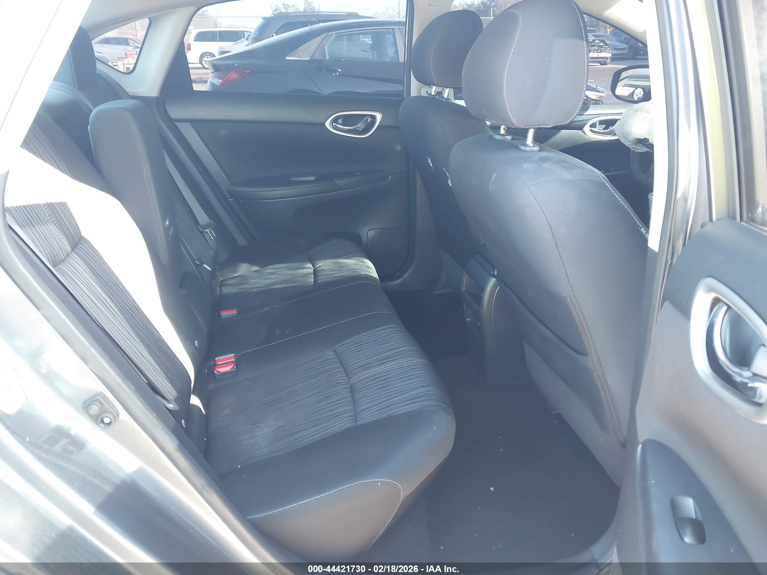 NISSAN SENTRA image 8