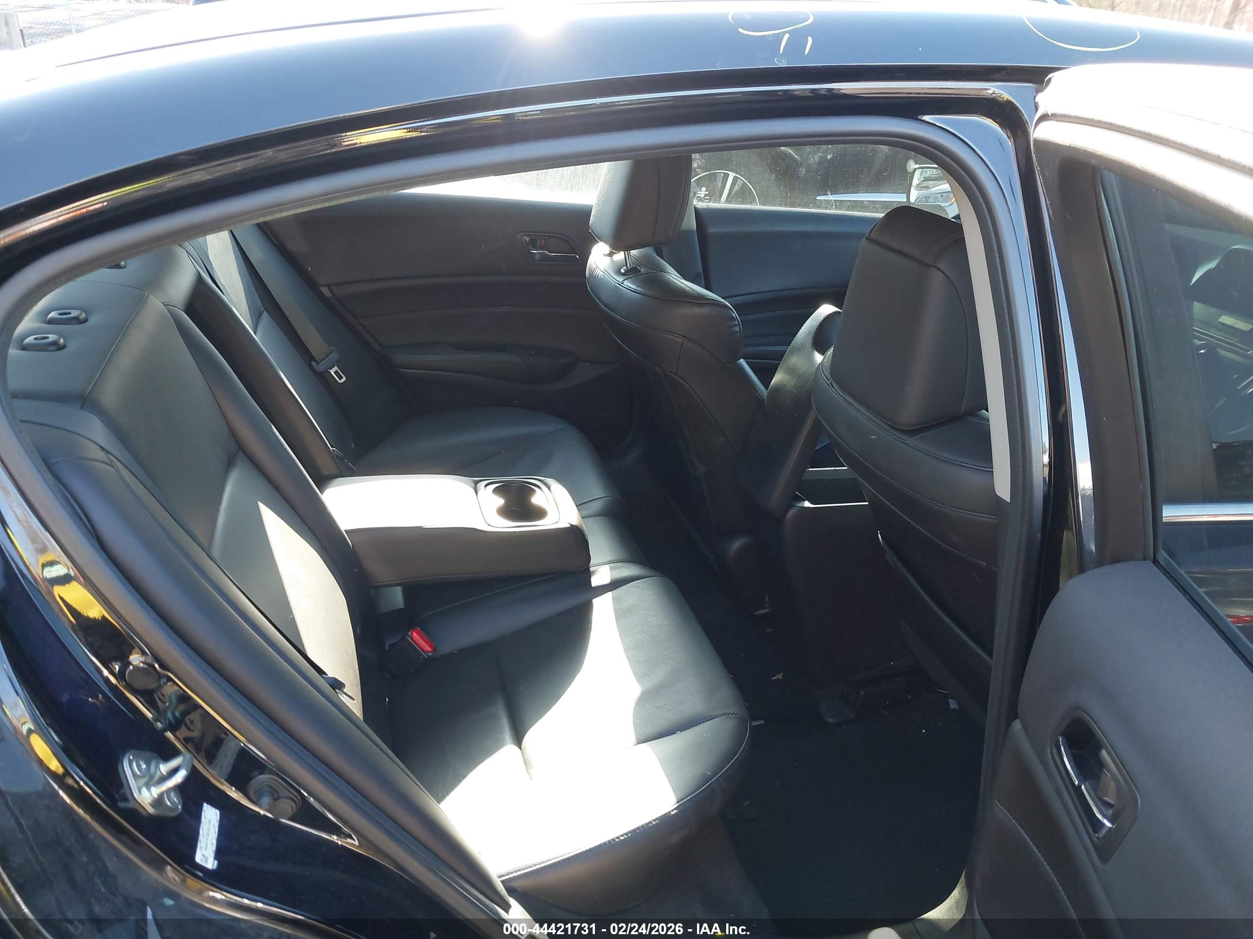 ACURA ILX image 8