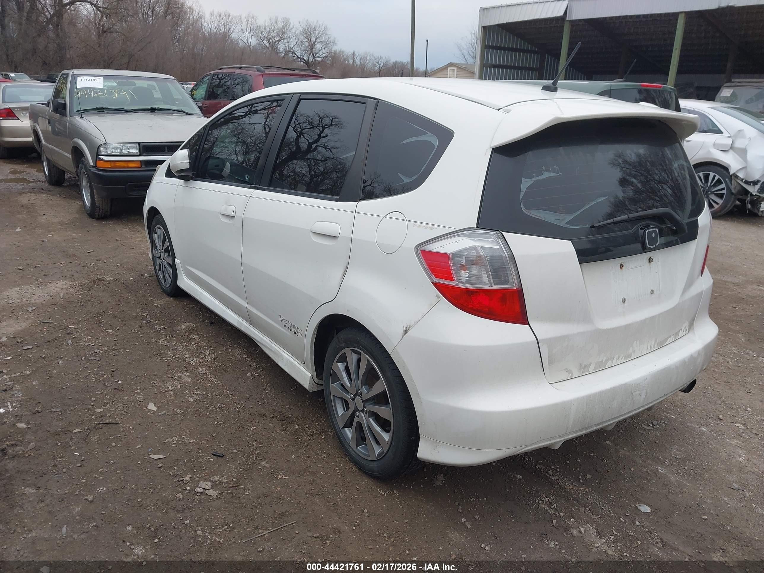 HONDA FIT image 3