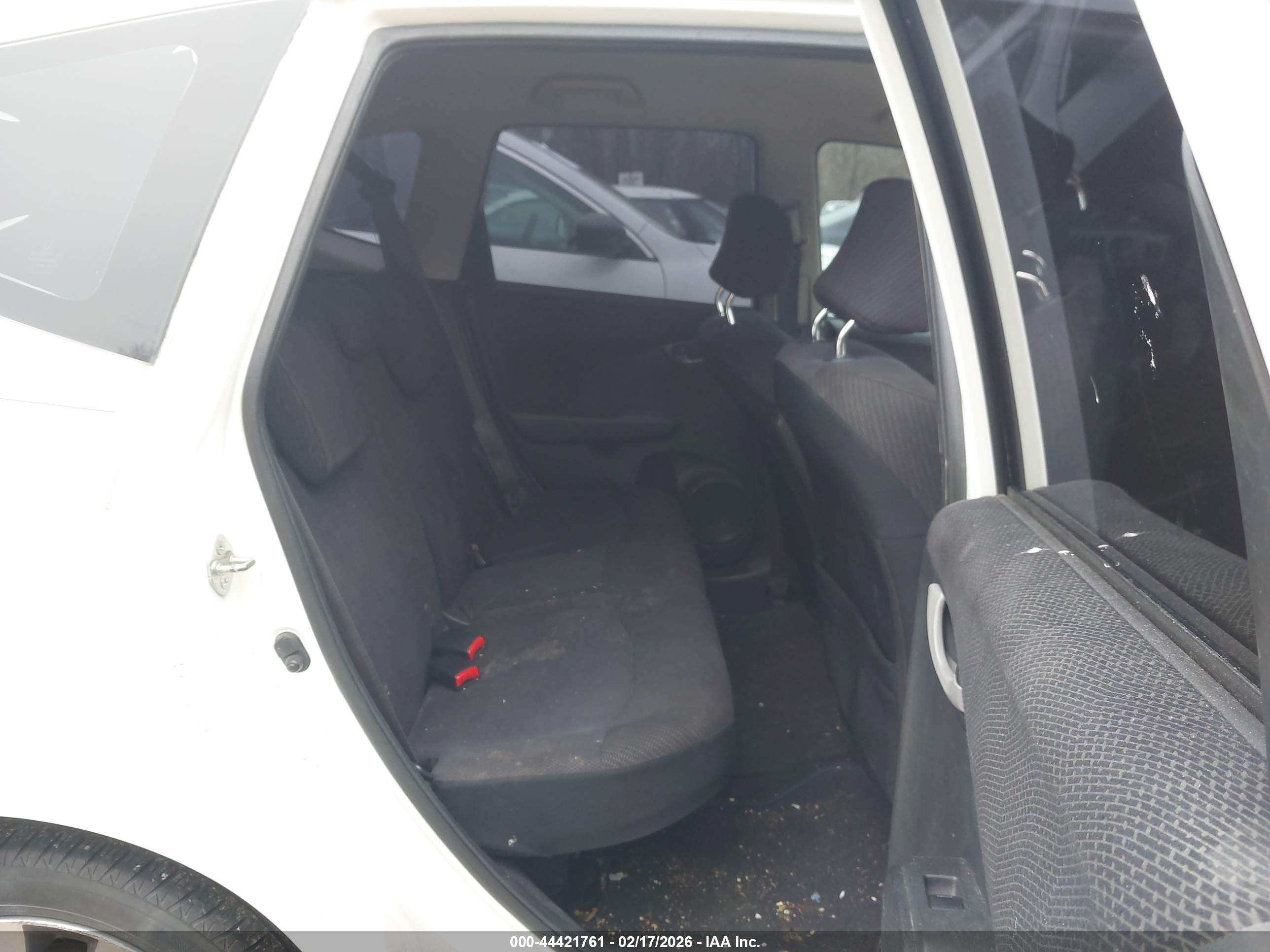 HONDA FIT image 8