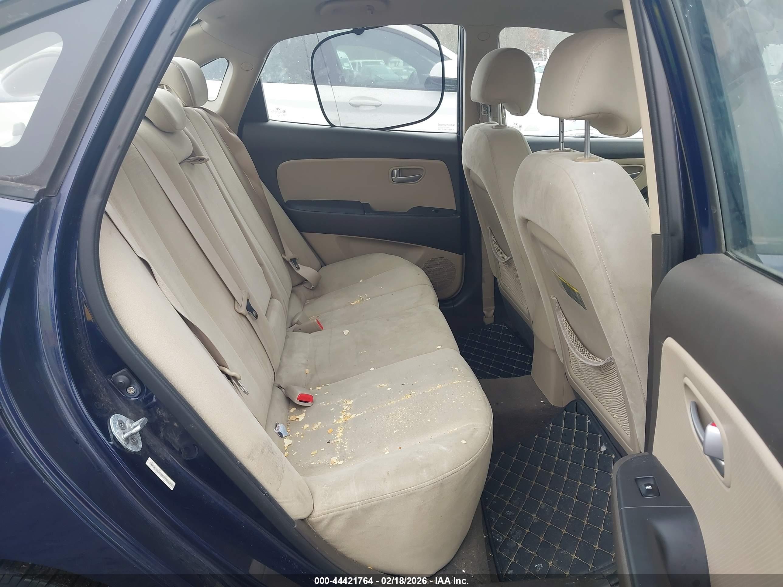 HYUNDAI ELANTRA image 8