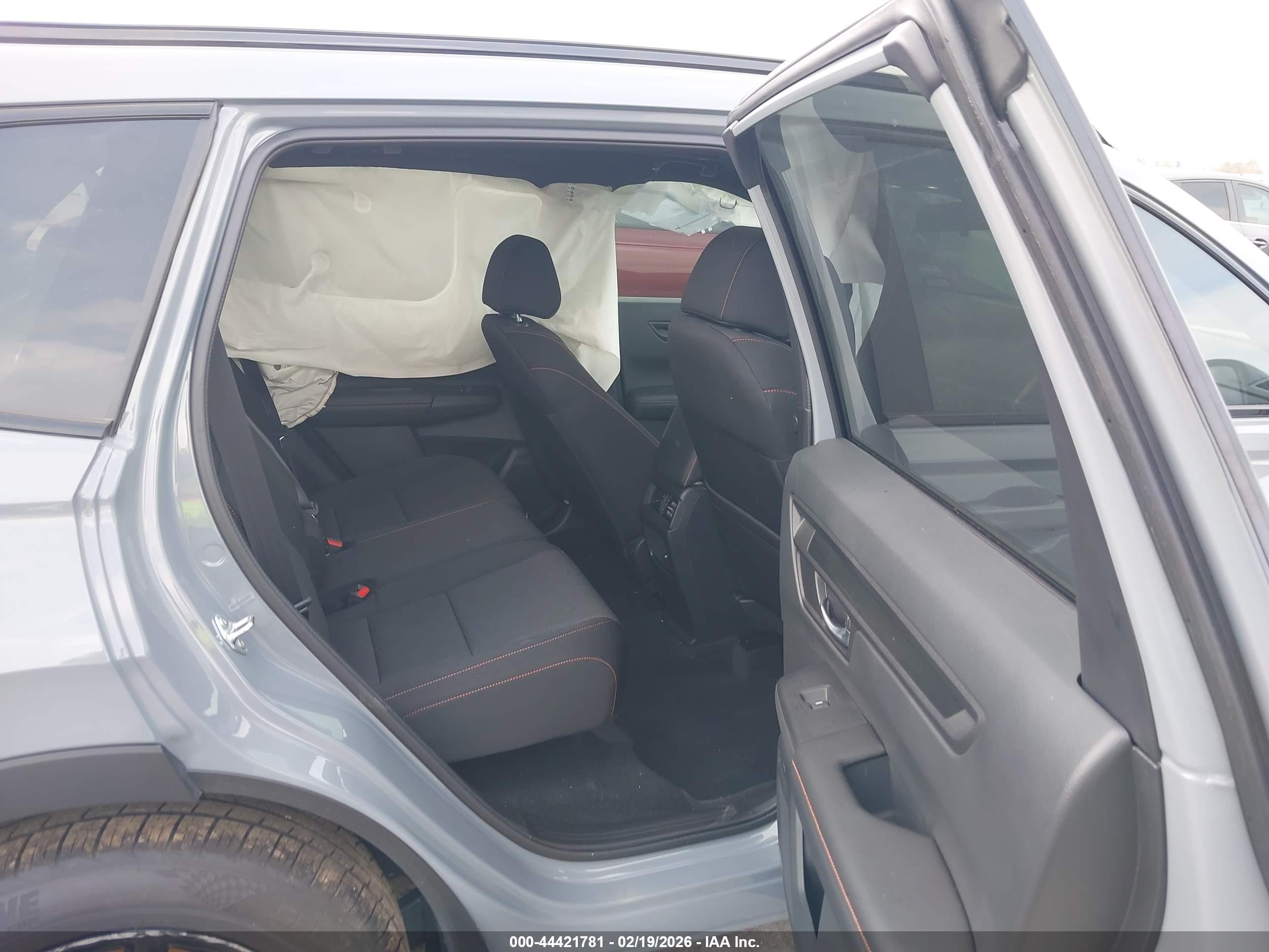 HONDA CR-V image 8
