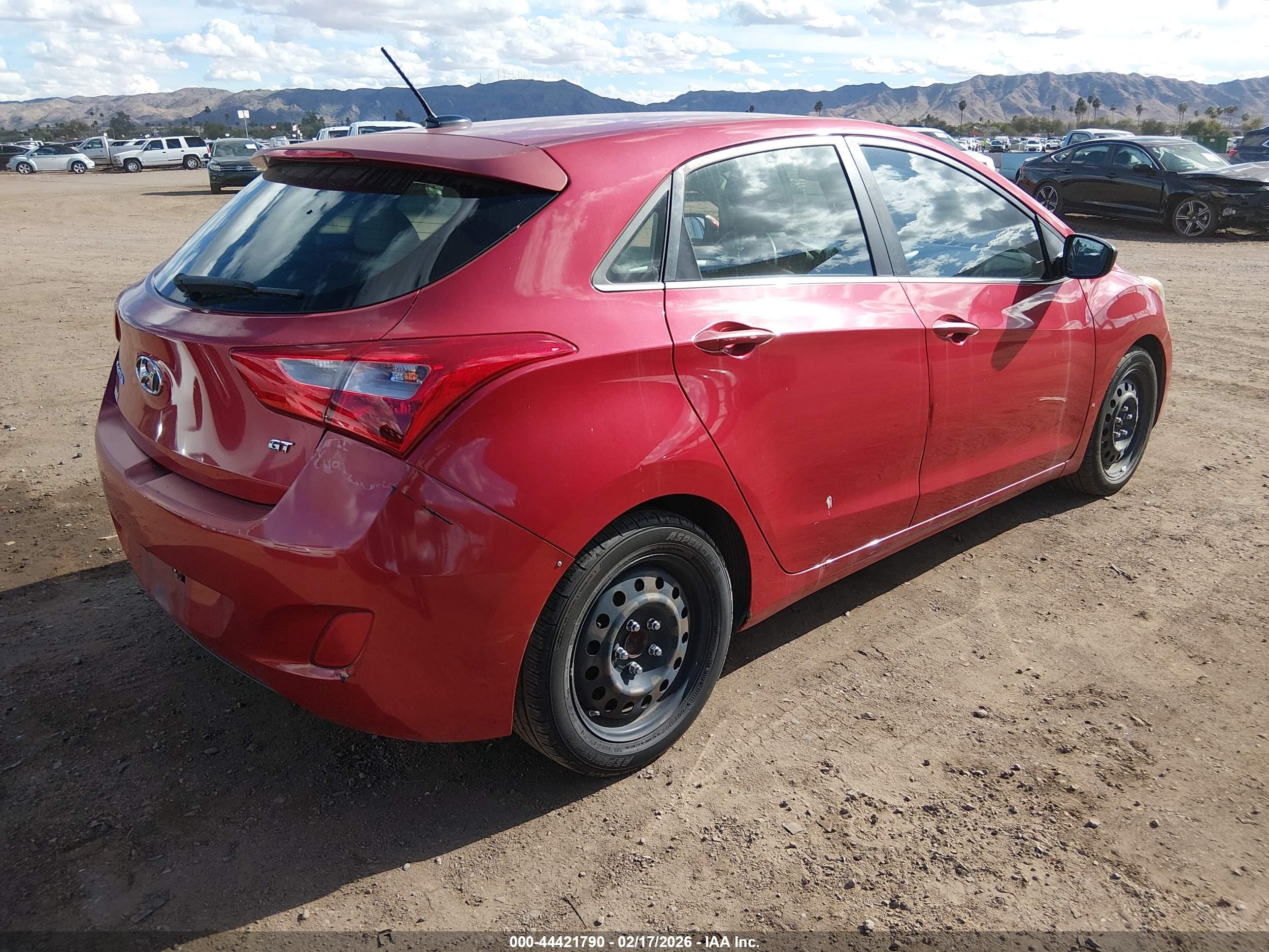 HYUNDAI ELANTRA image 4