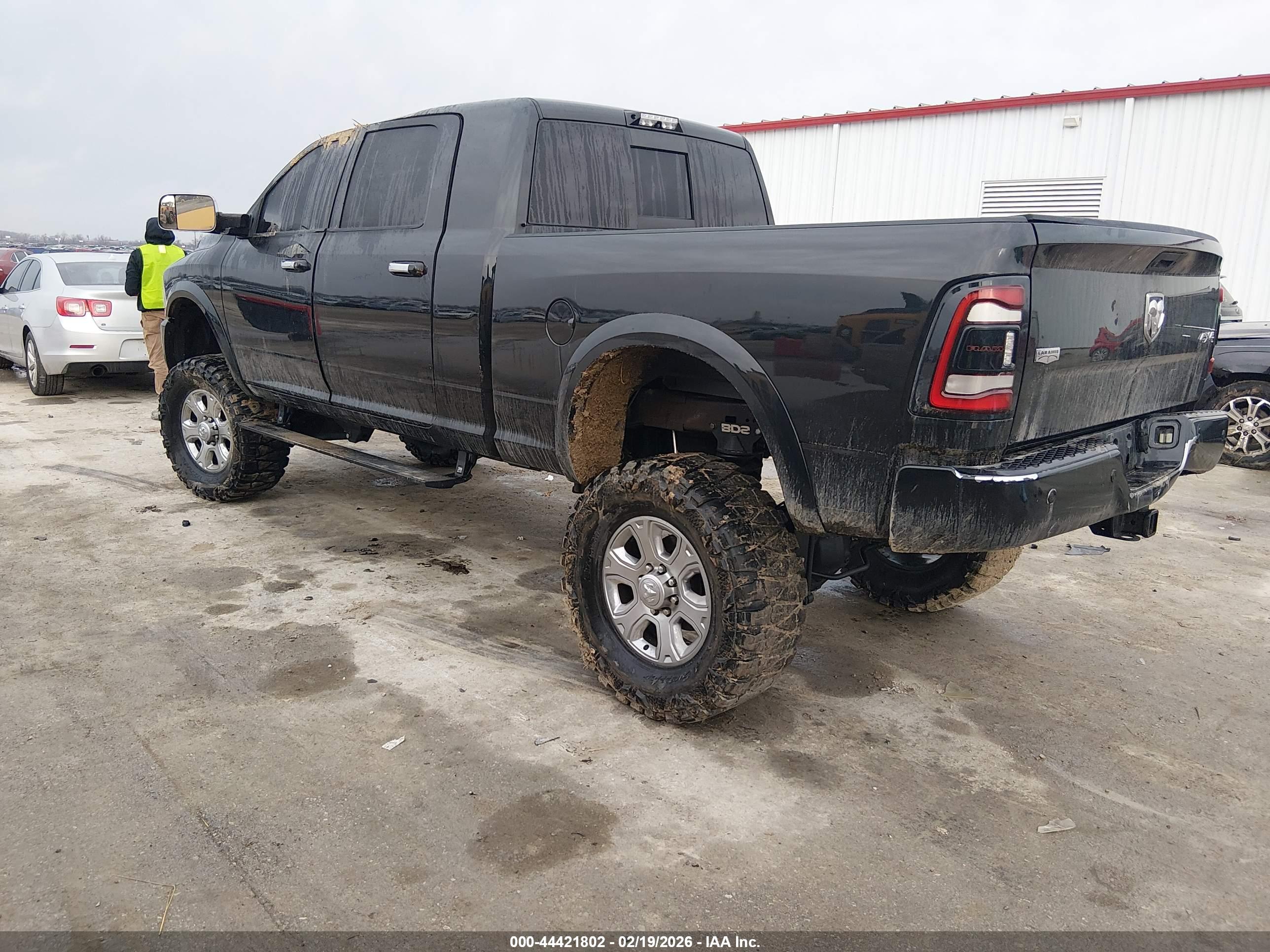 RAM 2500 image 3