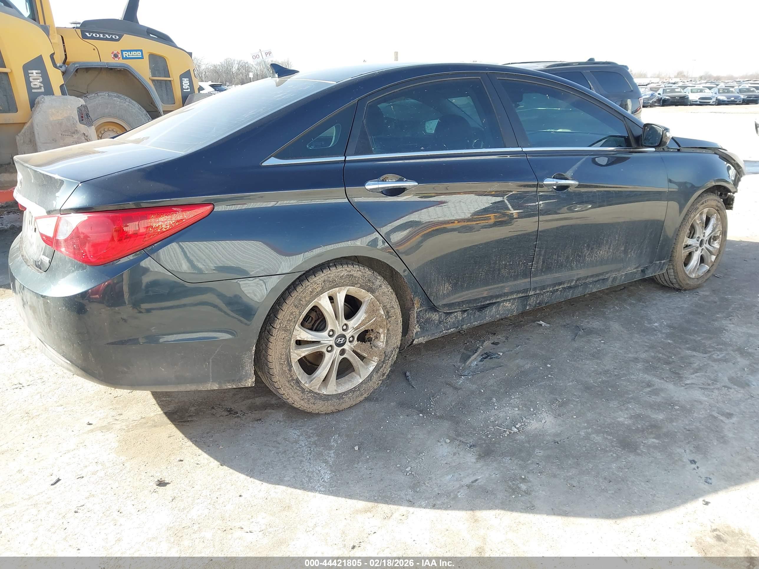 HYUNDAI SONATA image 4