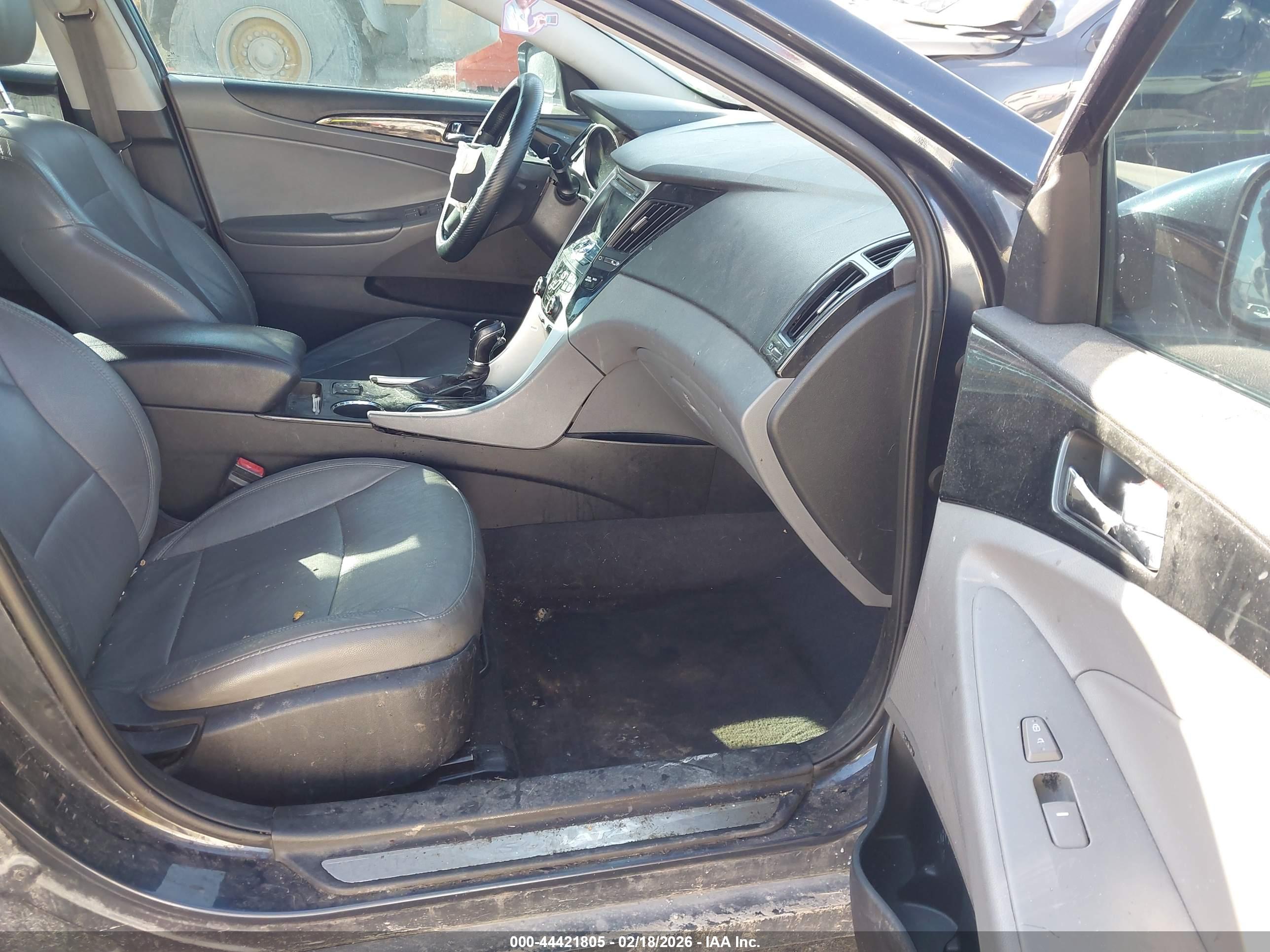 HYUNDAI SONATA image 5
