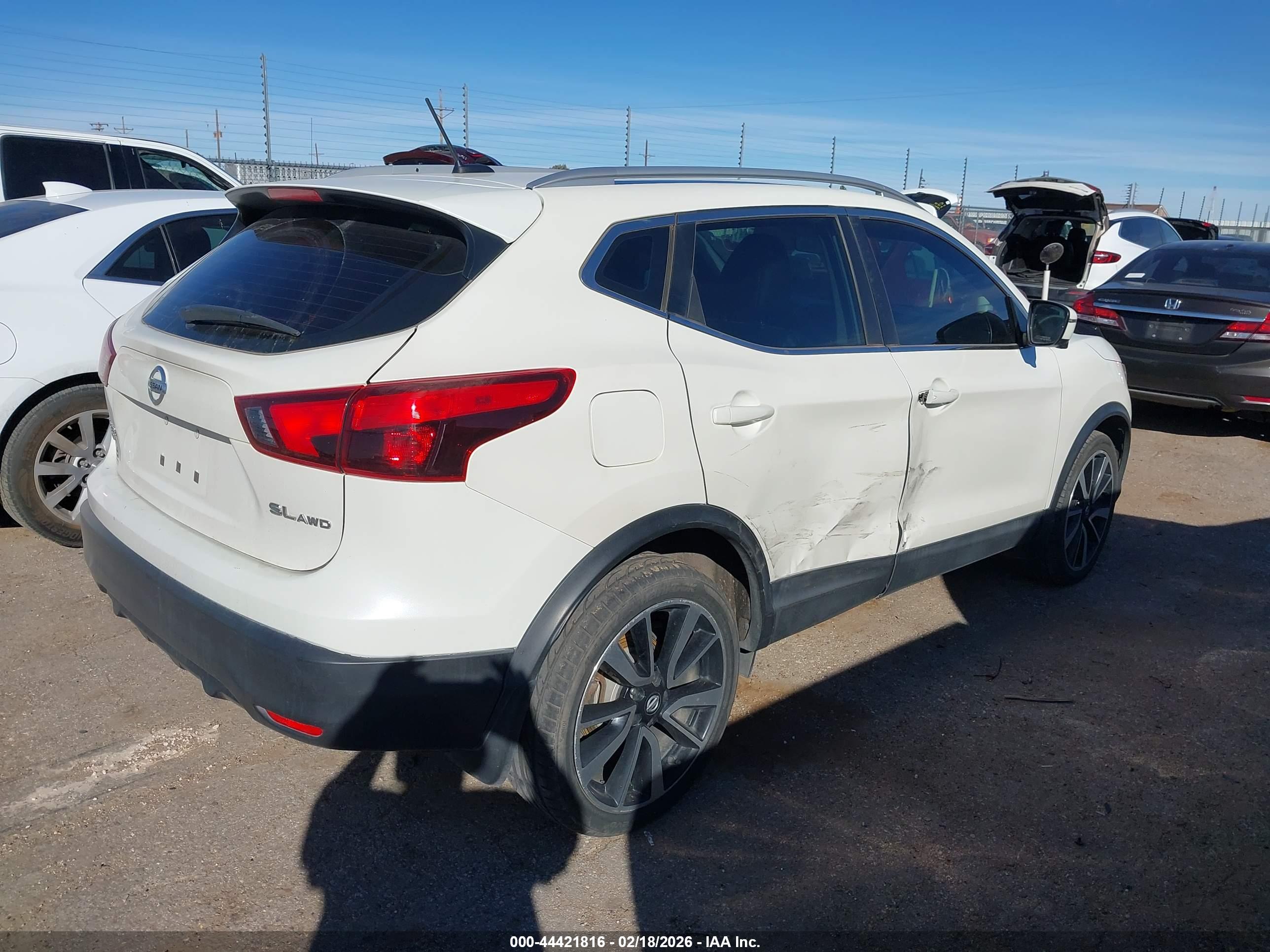 NISSAN ROGUE image 4