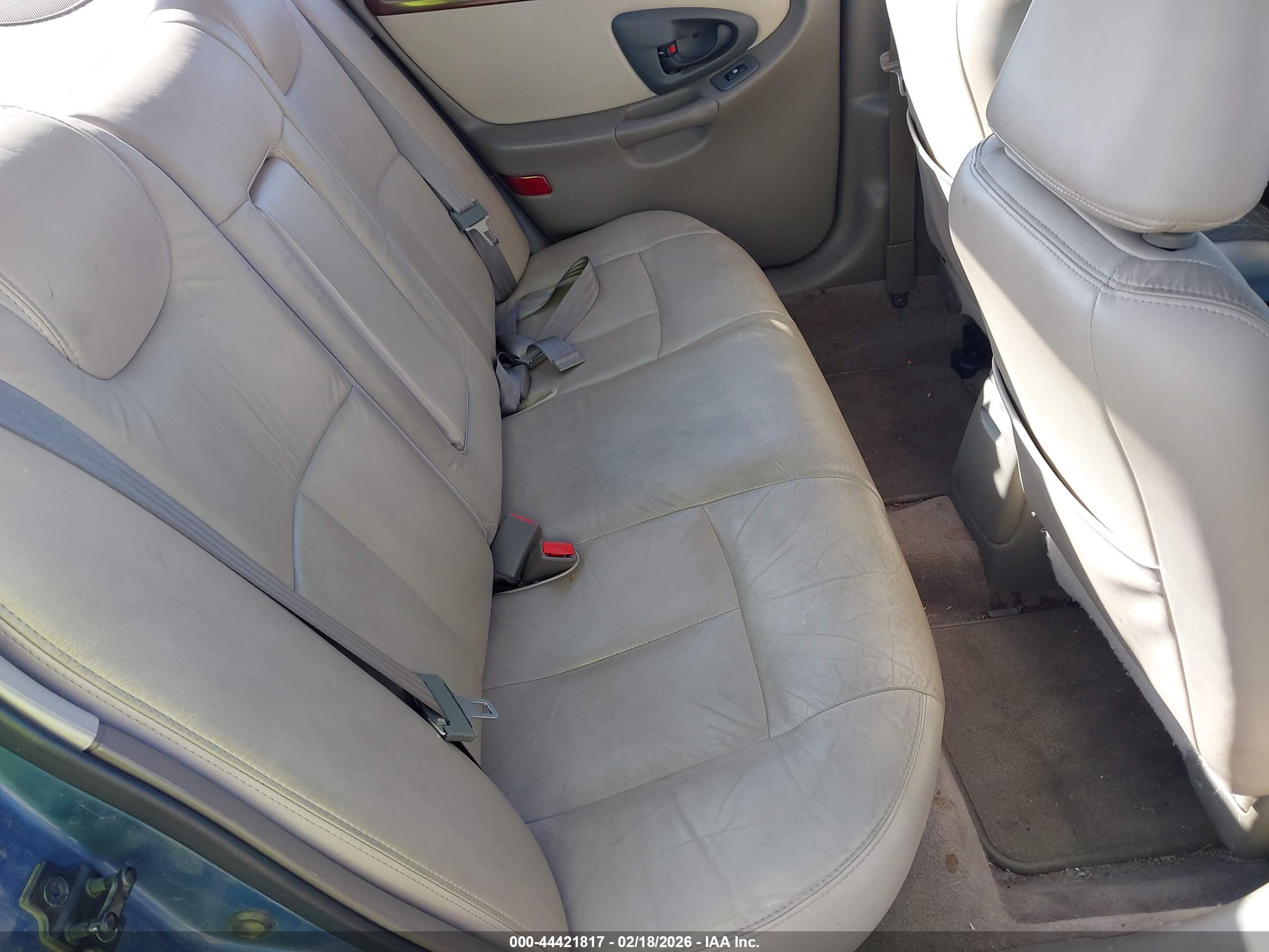 OLDSMOBILE CUTLASS image 8