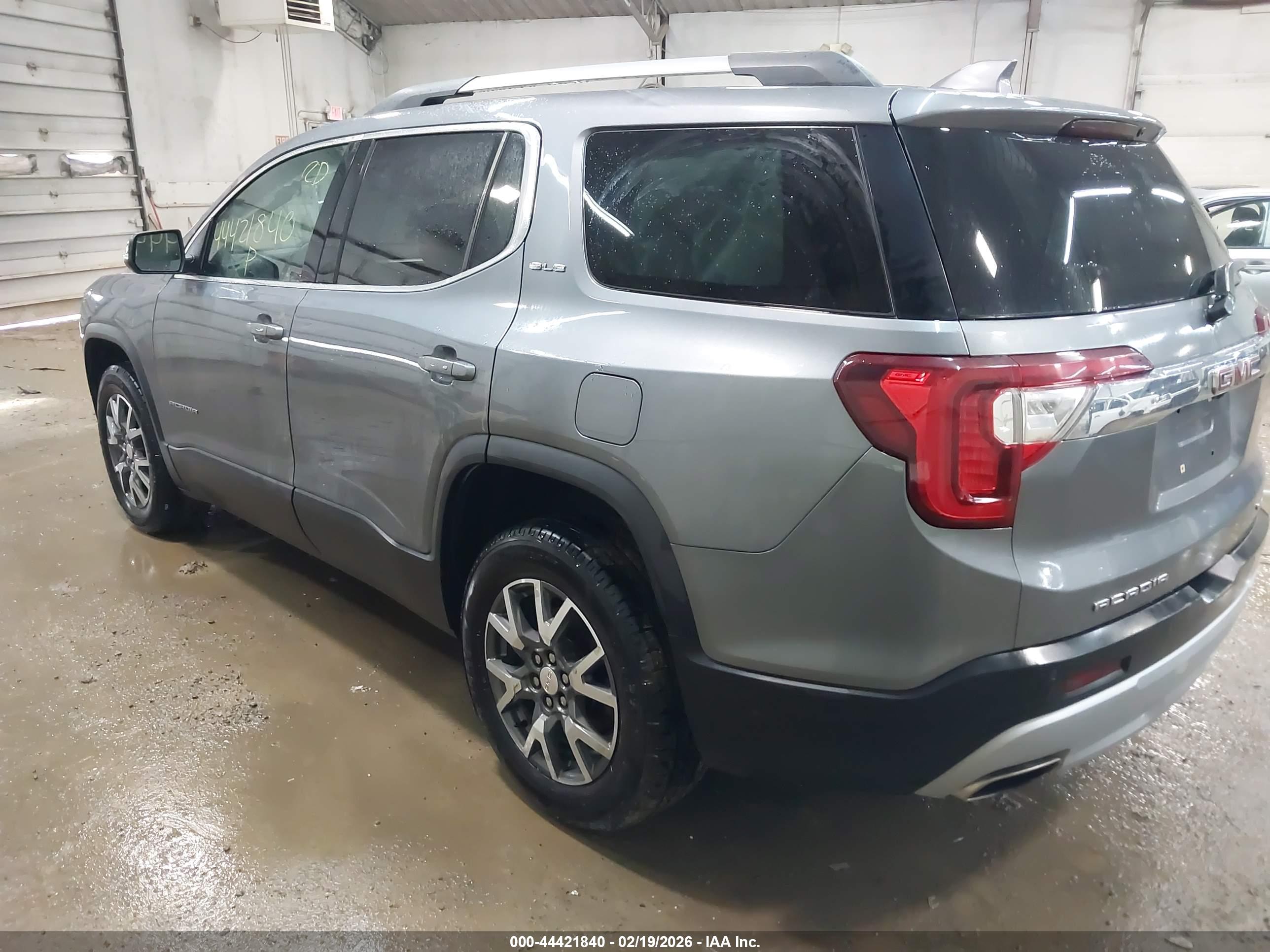 GMC ACADIA image 3