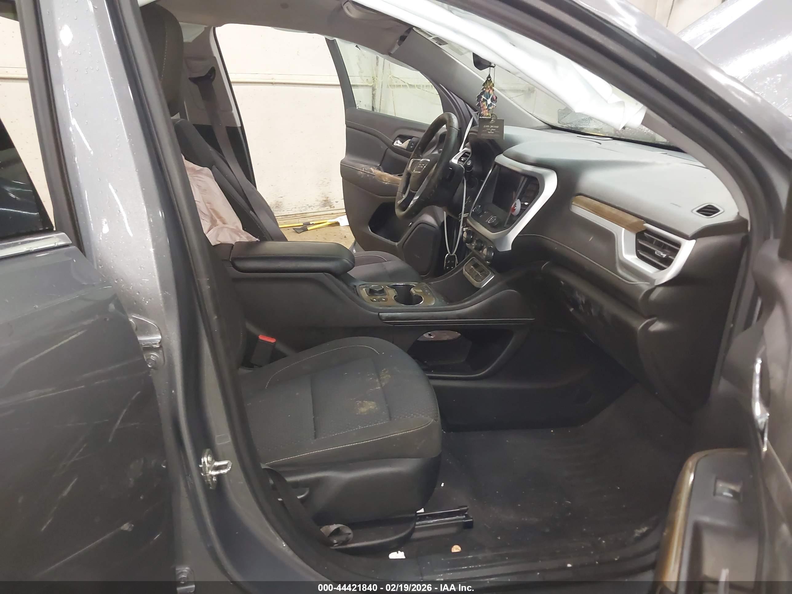 GMC ACADIA image 5
