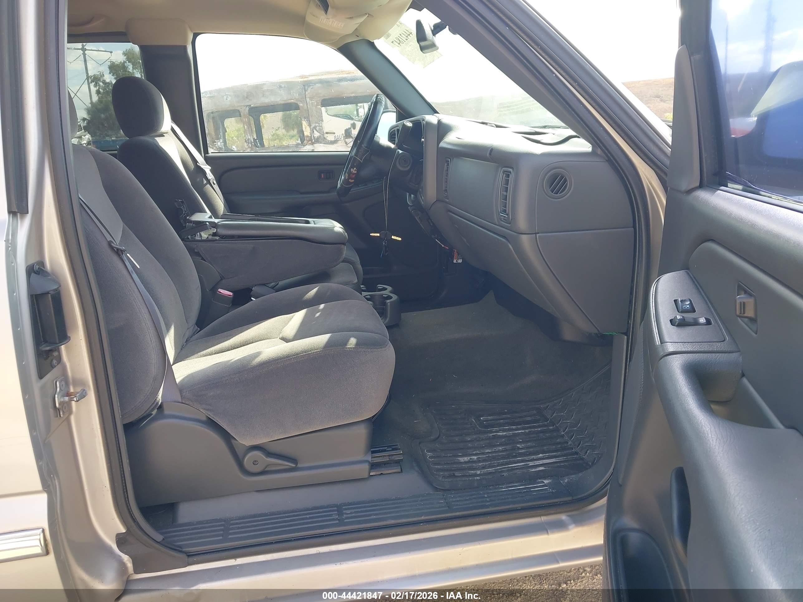 GMC SIERRA image 5