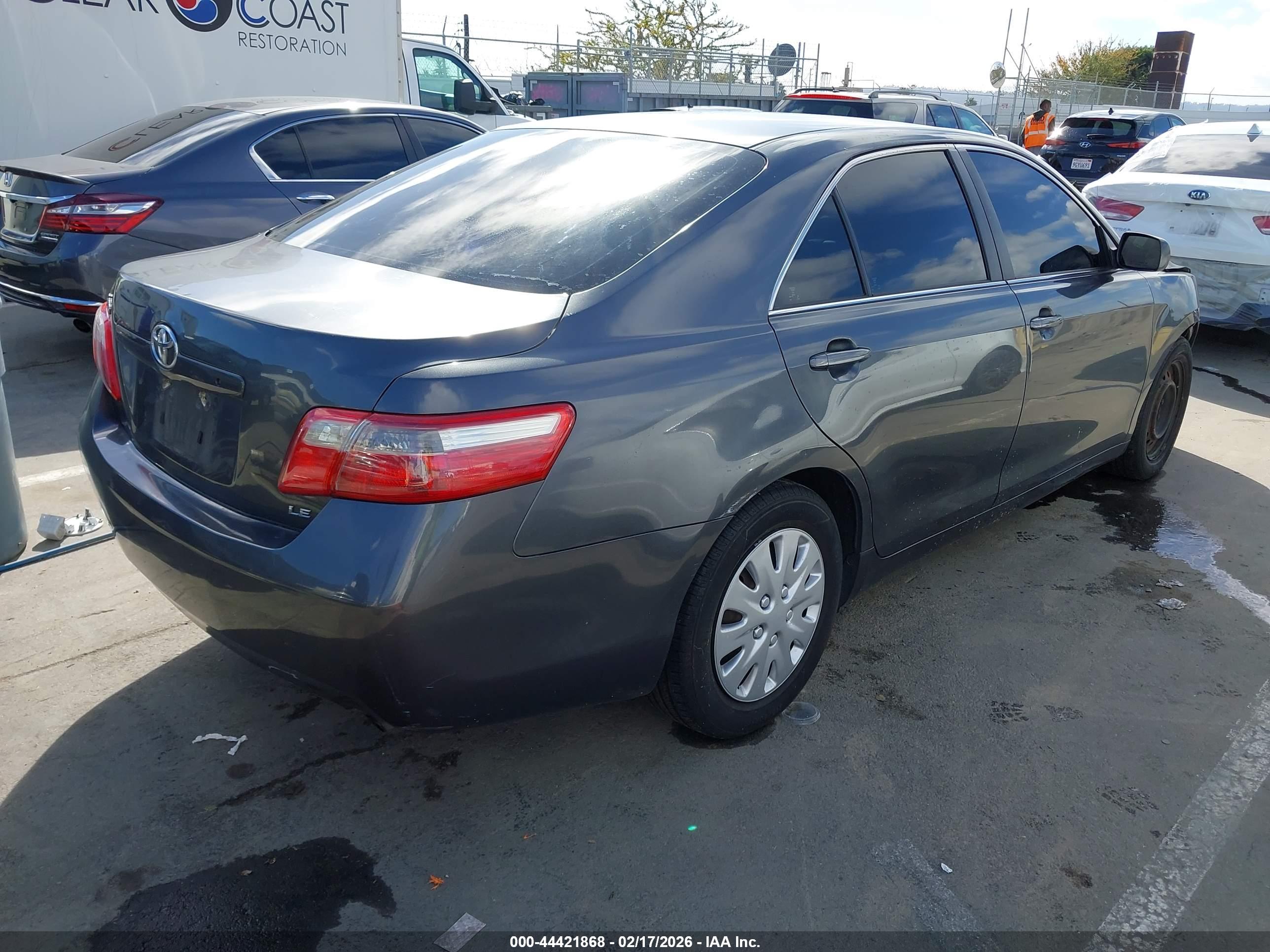 TOYOTA CAMRY image 4