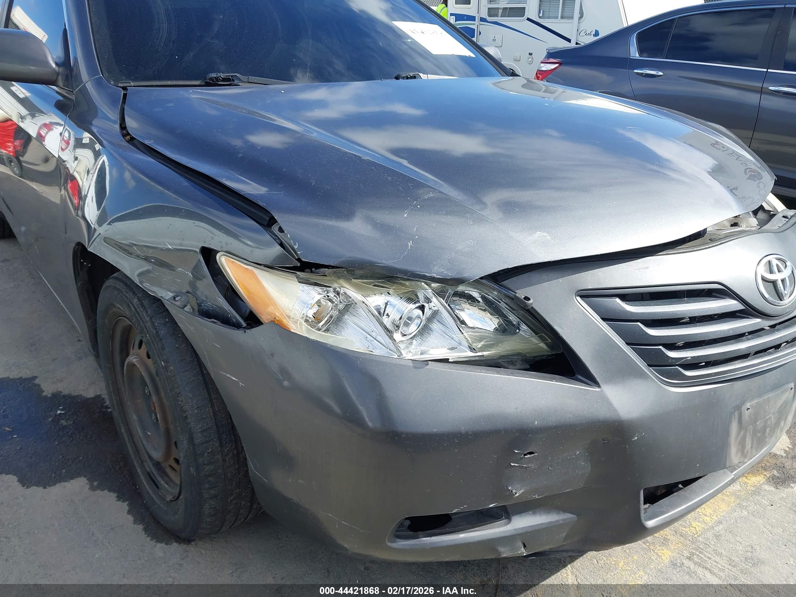 TOYOTA CAMRY image 6