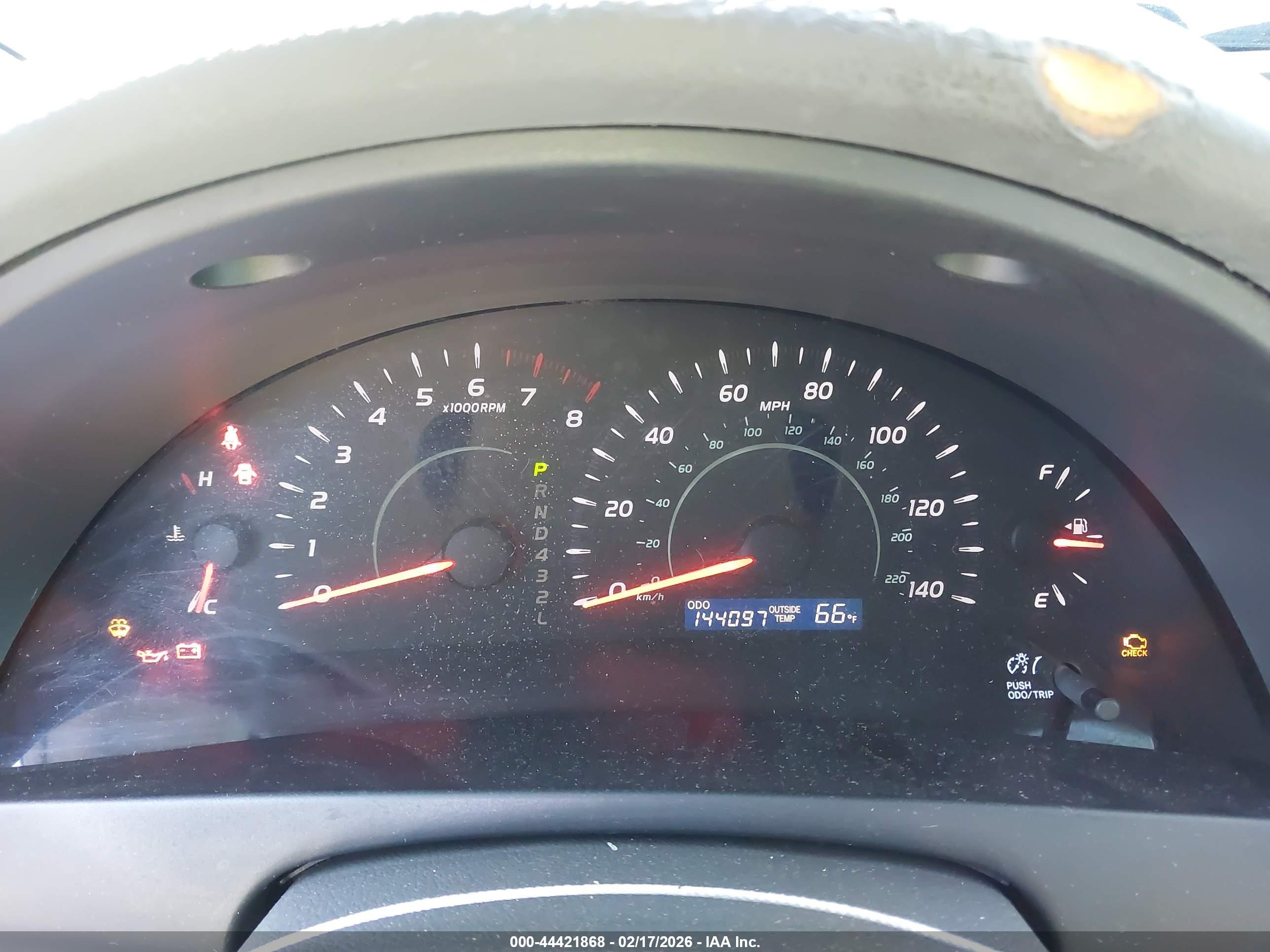 TOYOTA CAMRY image 7