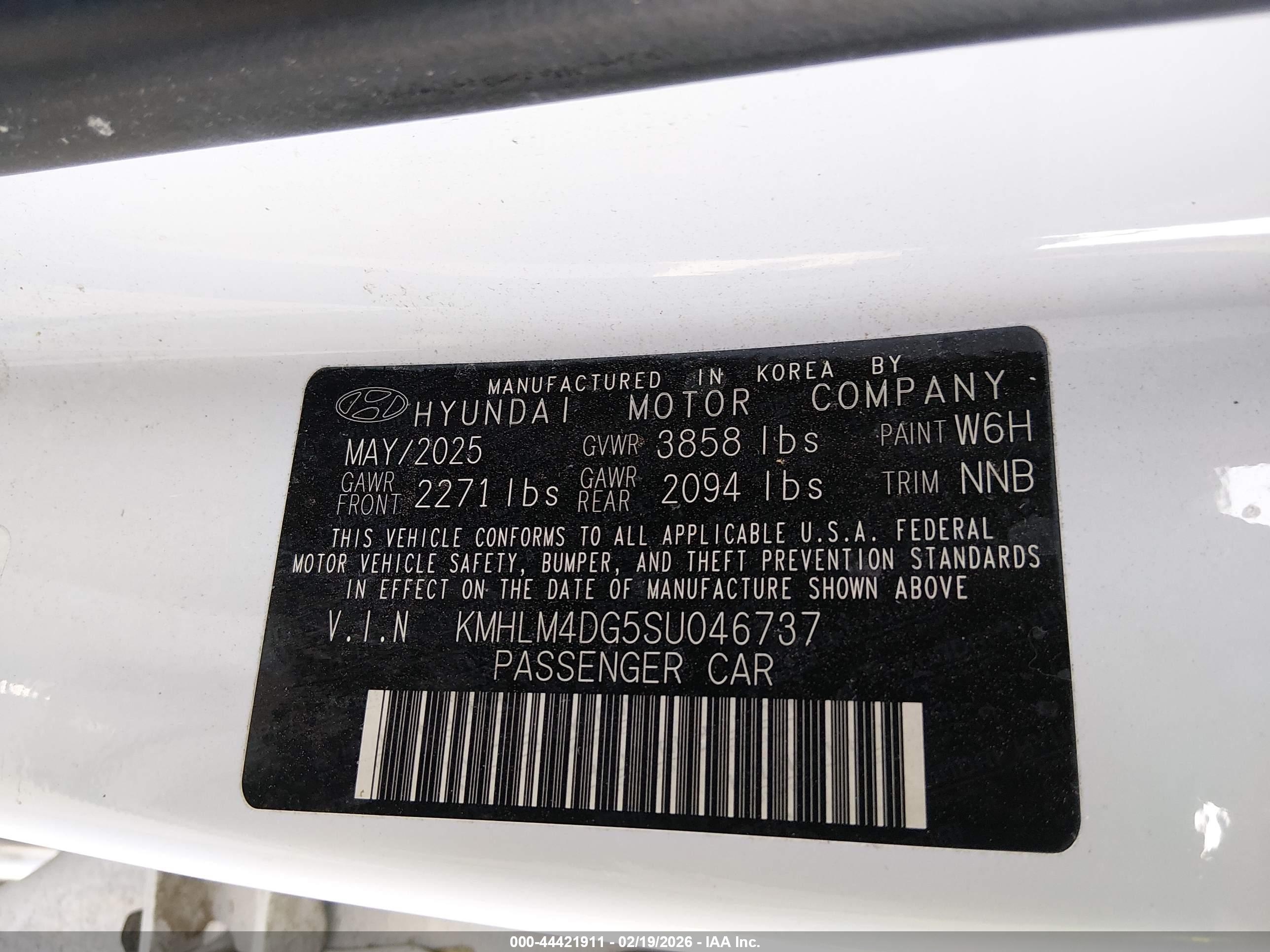 HYUNDAI ELANTRA image 9
