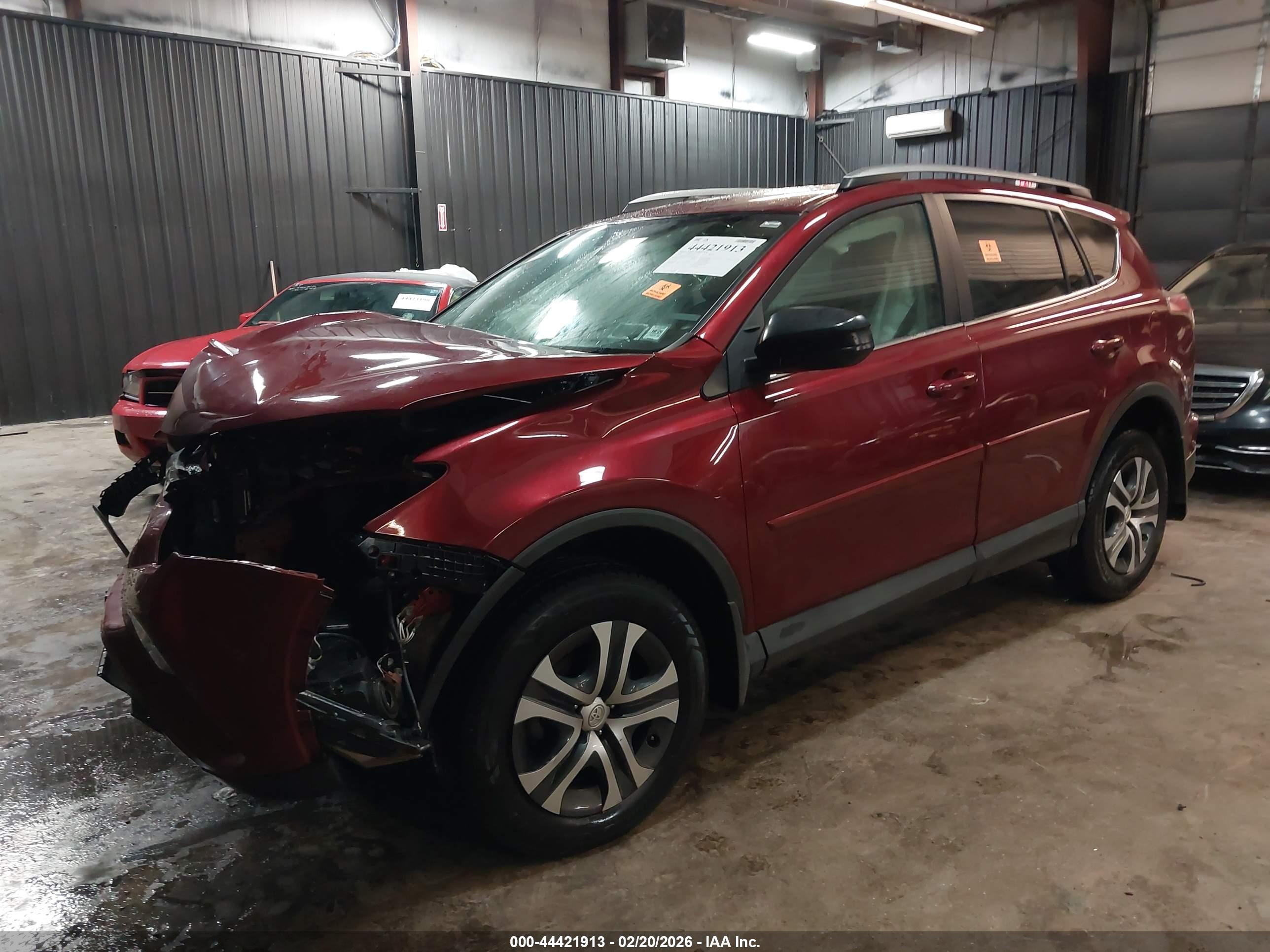 TOYOTA RAV4 image 2