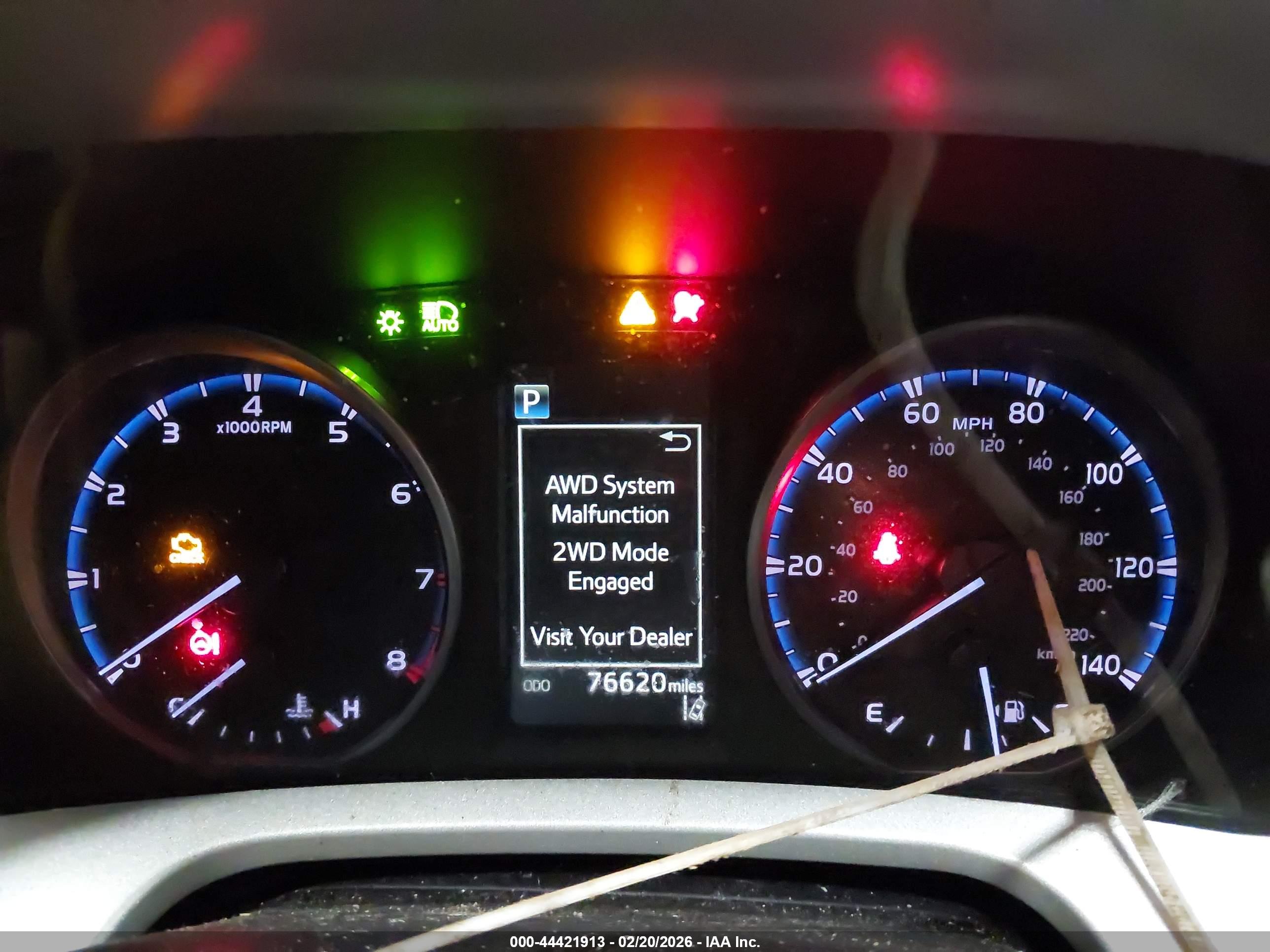 TOYOTA RAV4 image 7