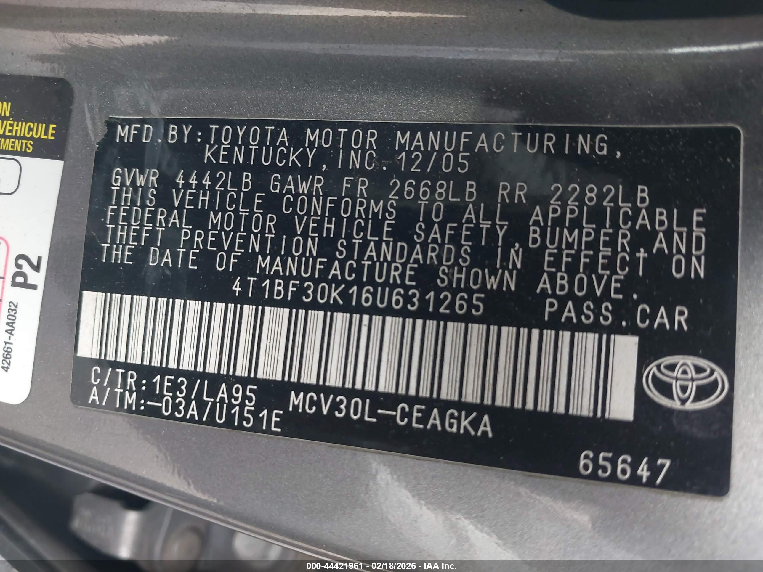 TOYOTA CAMRY image 9