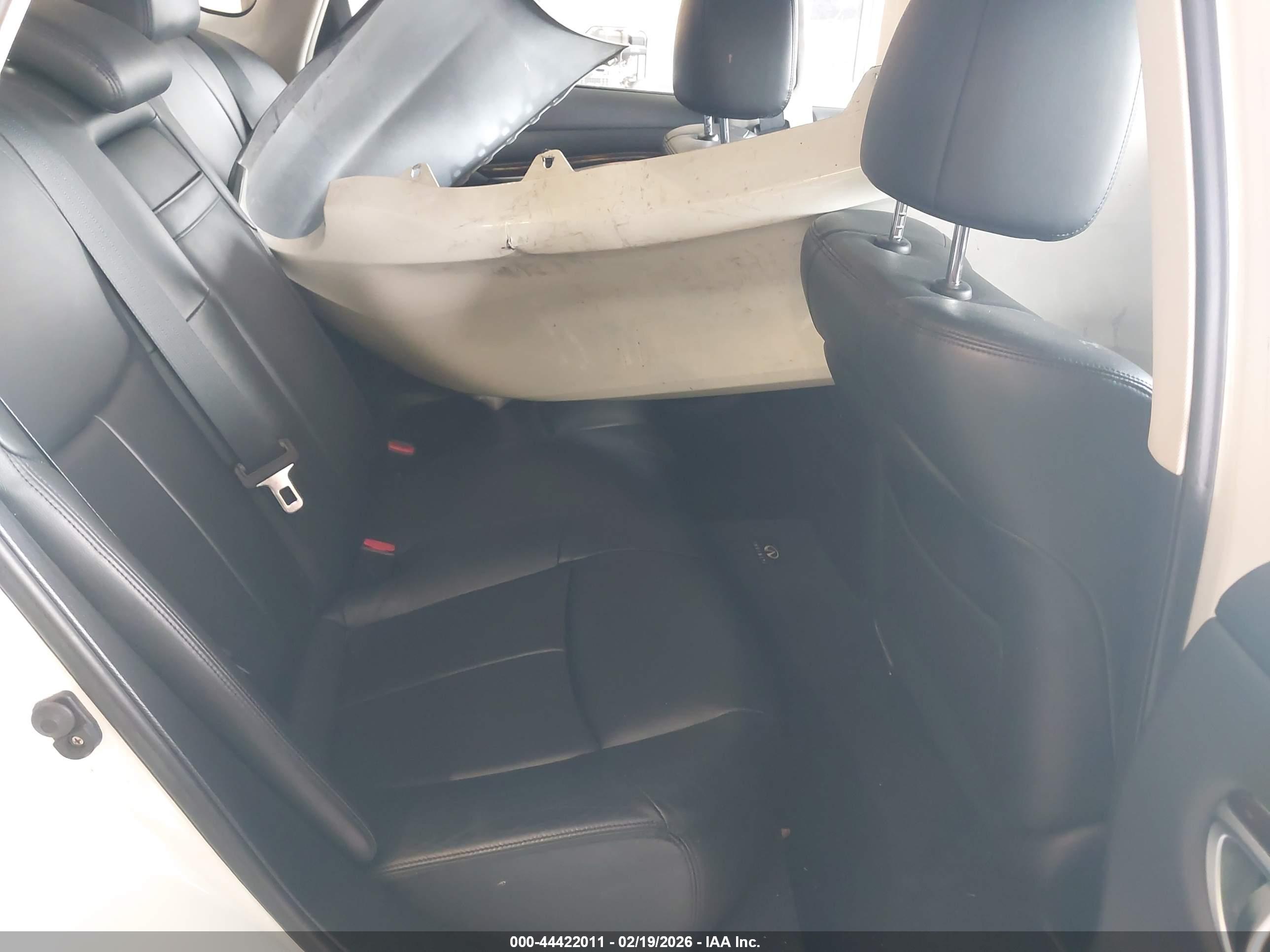INFINITI M37 image 8