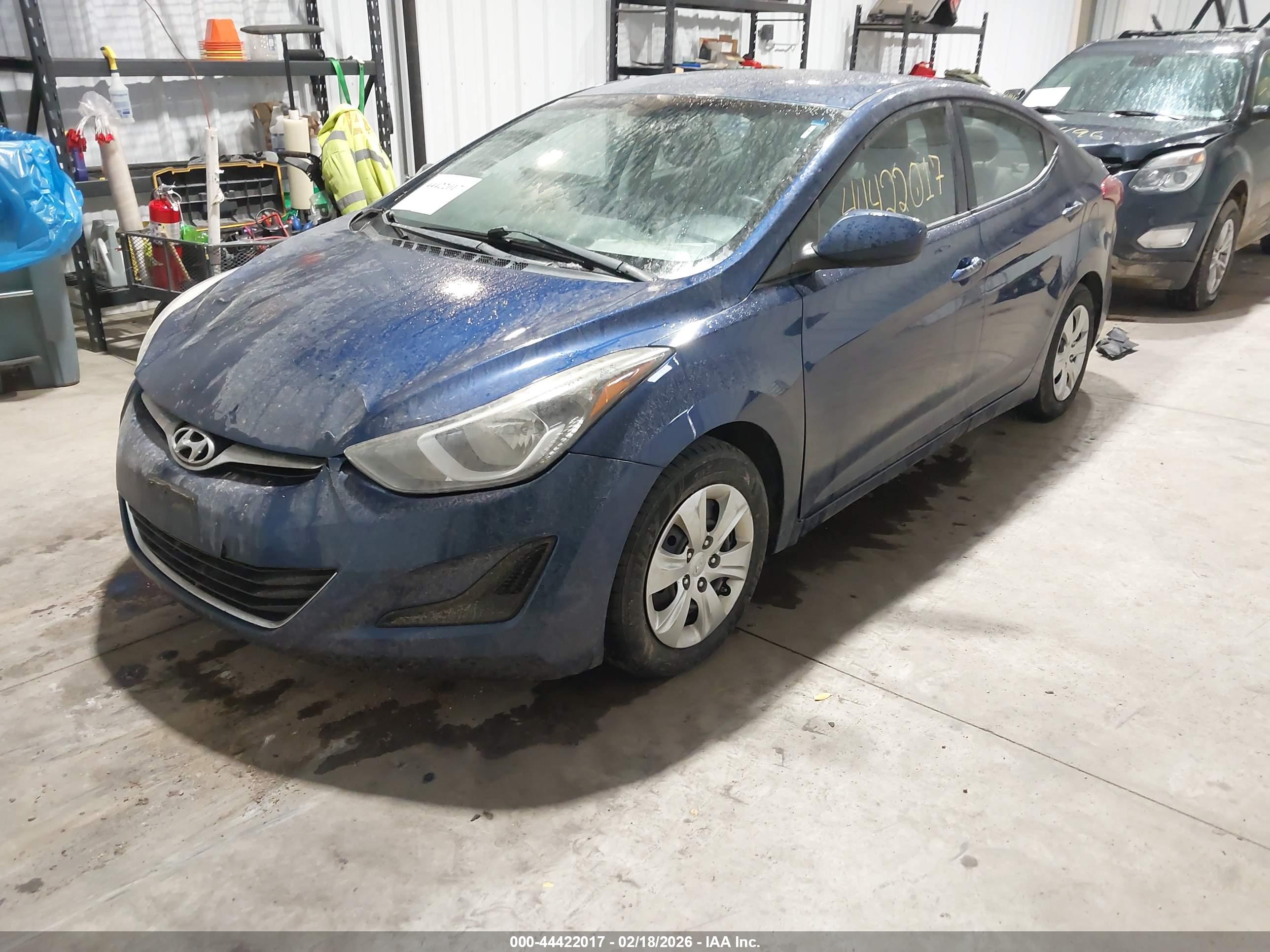 HYUNDAI ELANTRA image 2