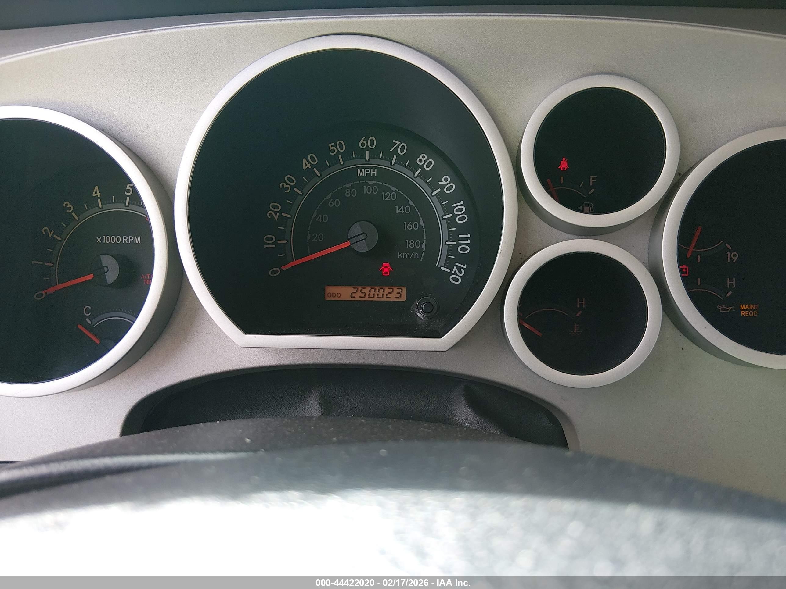 TOYOTA SEQUOIA image 7