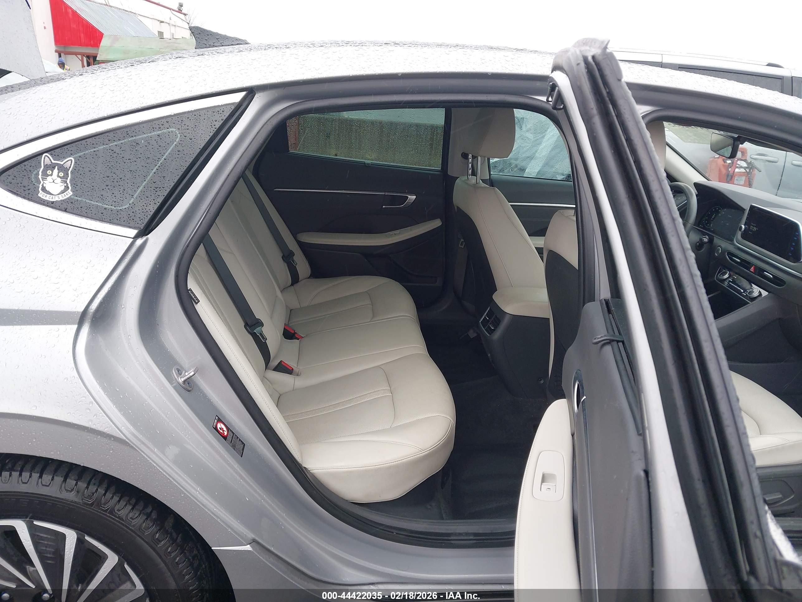 HYUNDAI SONATA image 8
