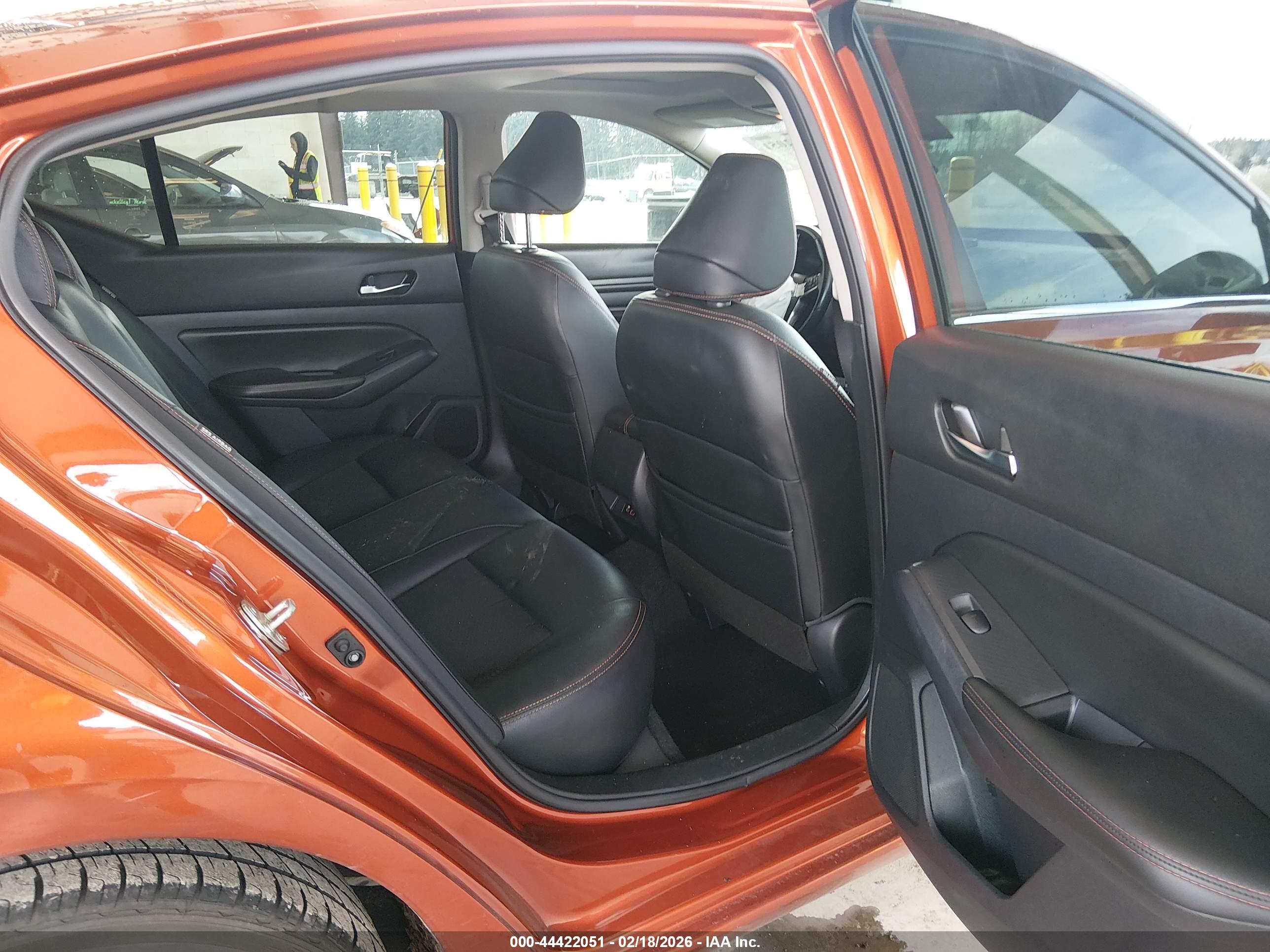 NISSAN ALTIMA image 8