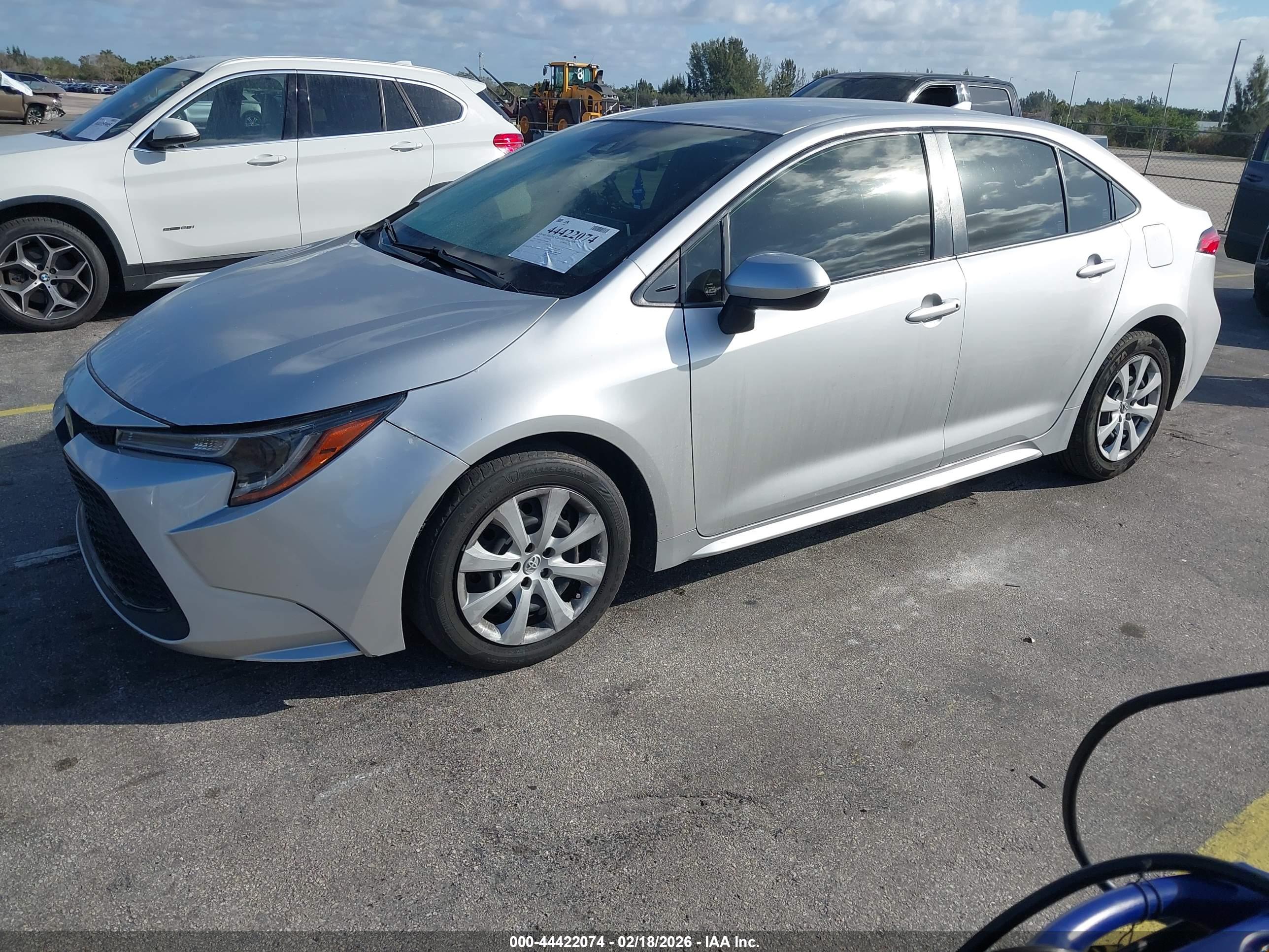 TOYOTA COROLLA image 2
