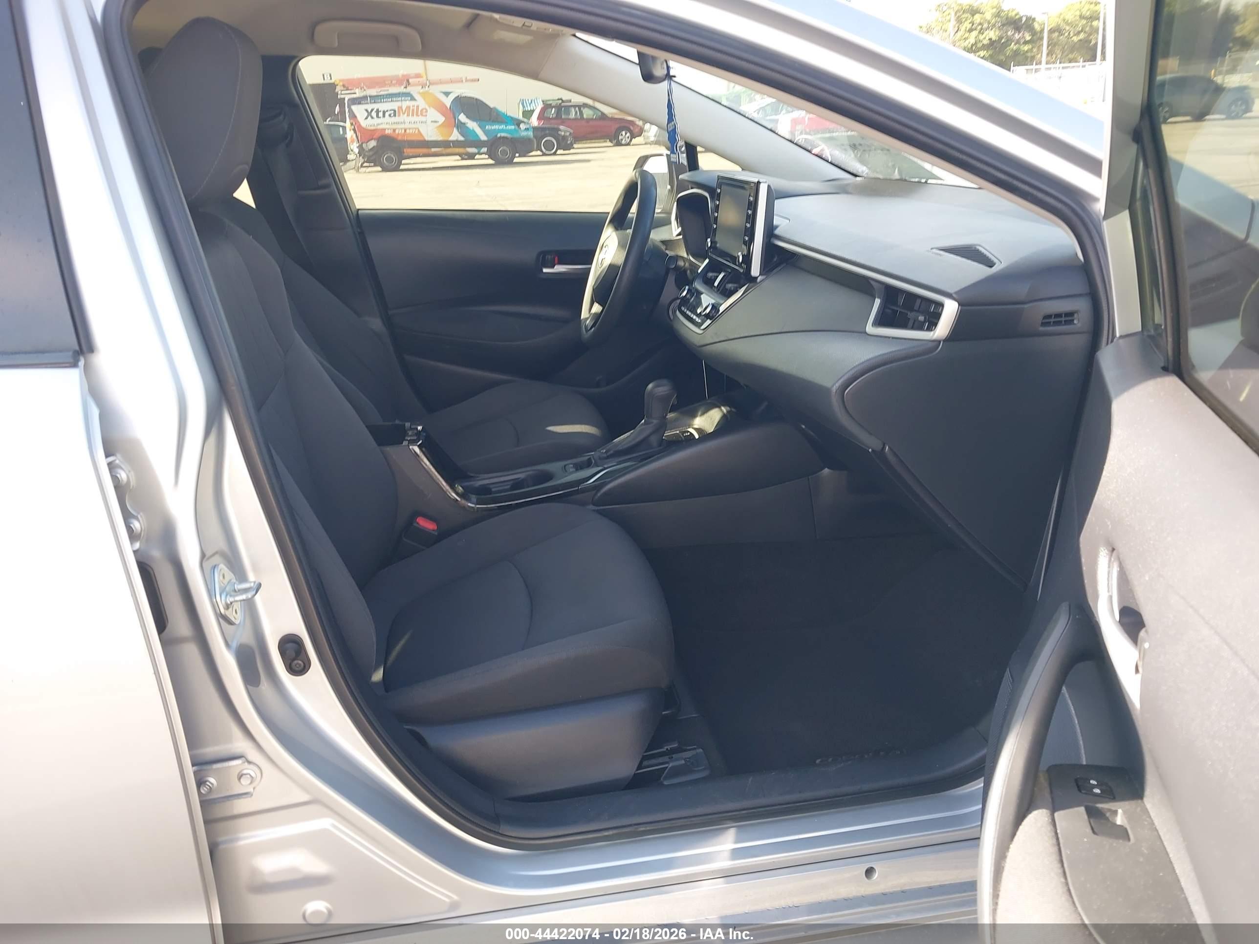 TOYOTA COROLLA image 5