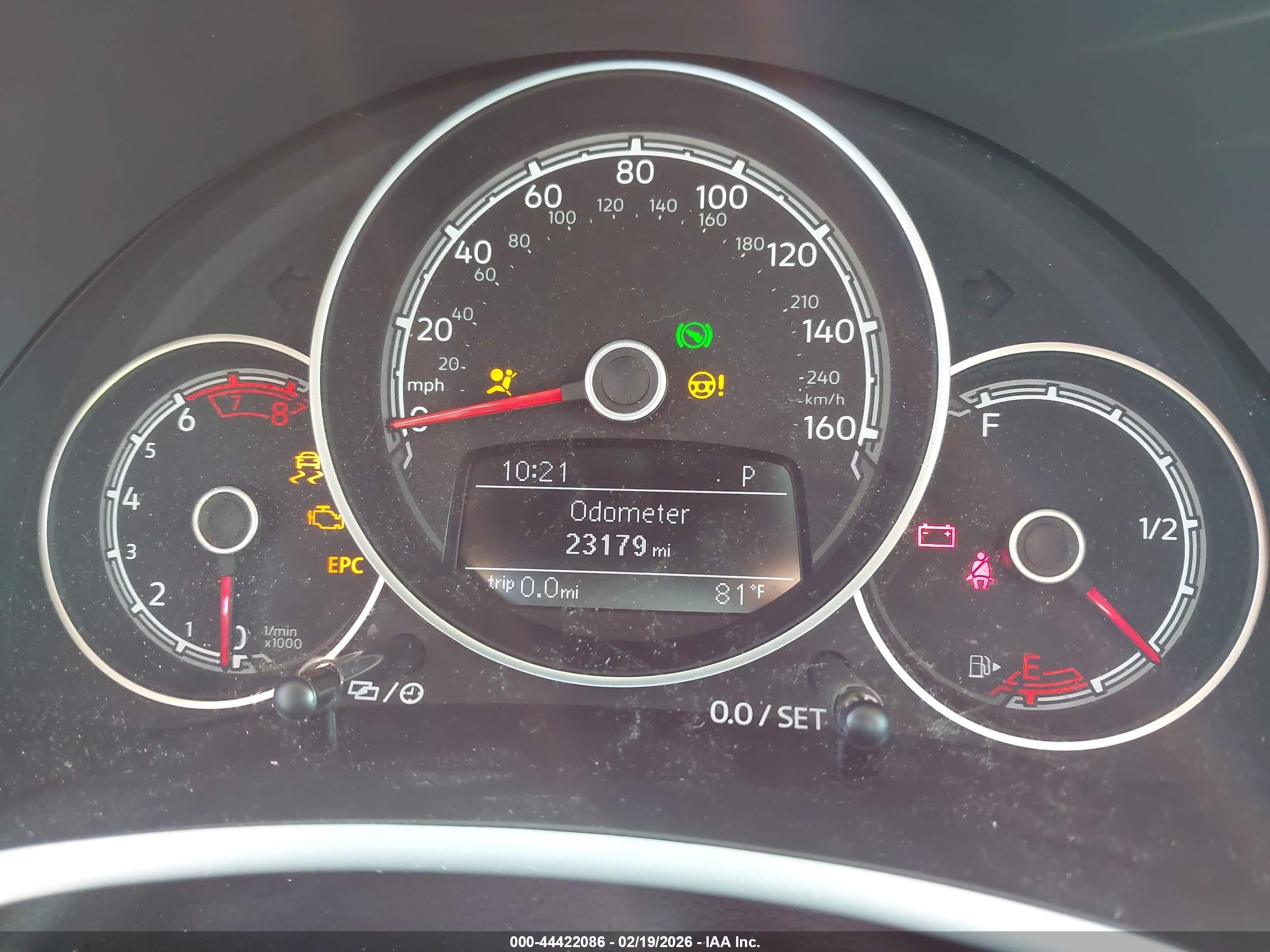 VOLKSWAGEN BEETLE image 7