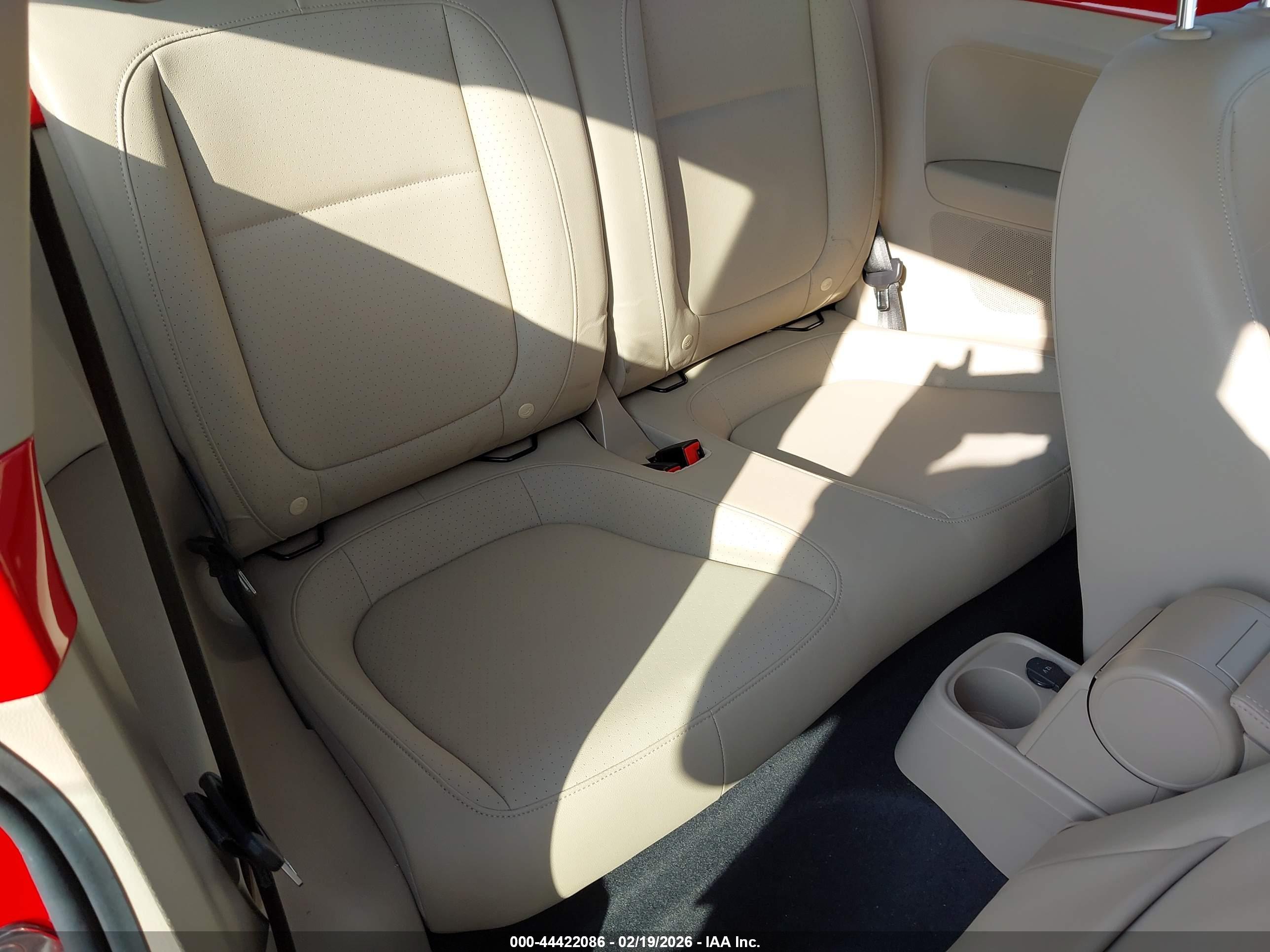 VOLKSWAGEN BEETLE image 8