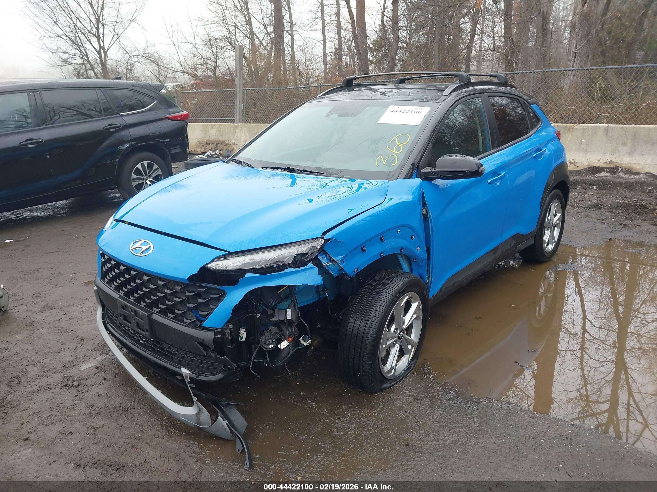 HYUNDAI KONA image 2