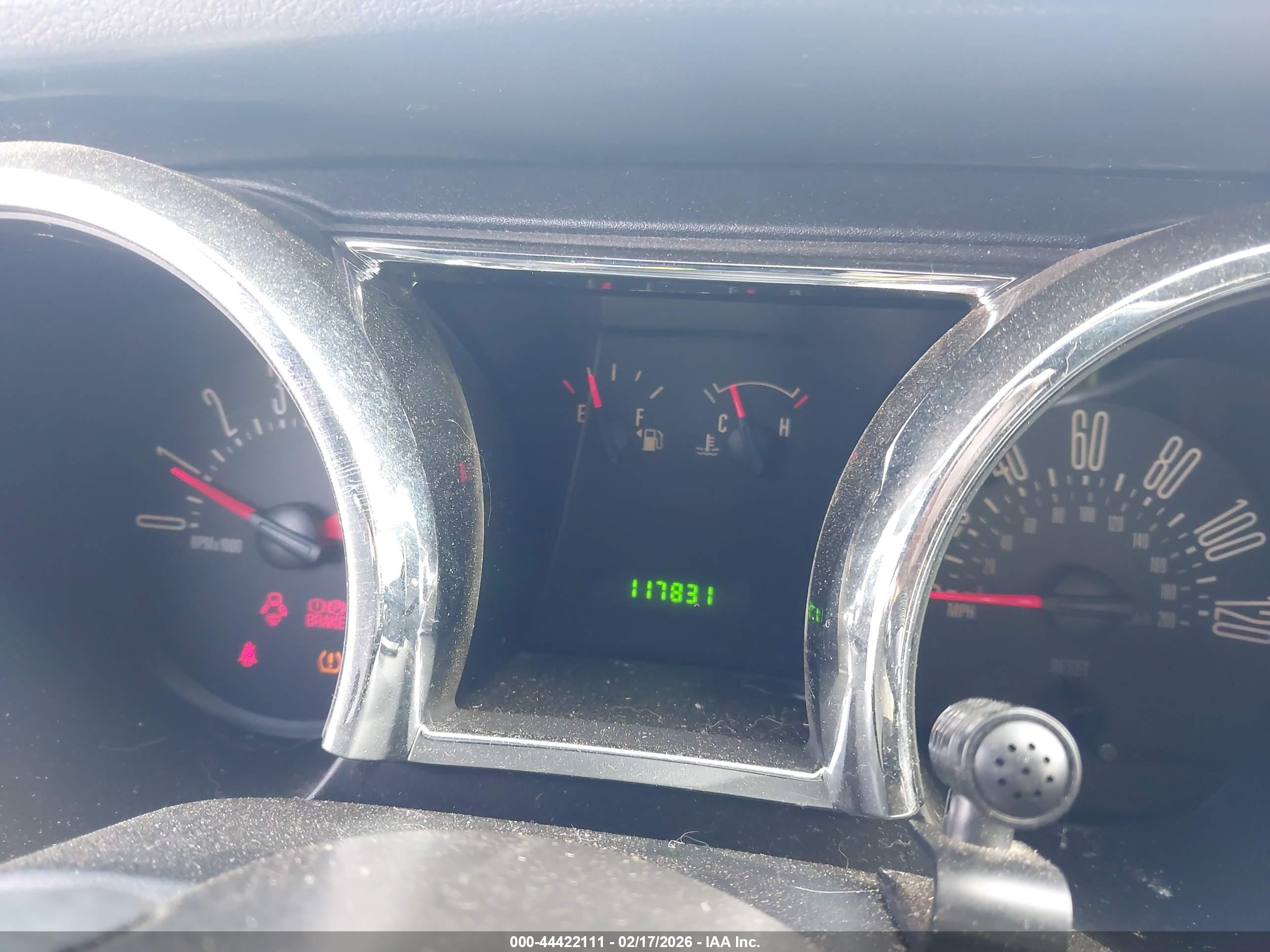 FORD MUSTANG image 7