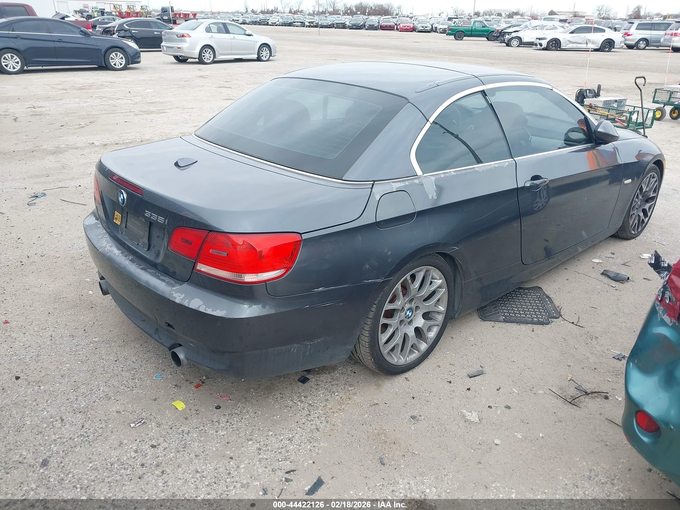 BMW 335I image 4