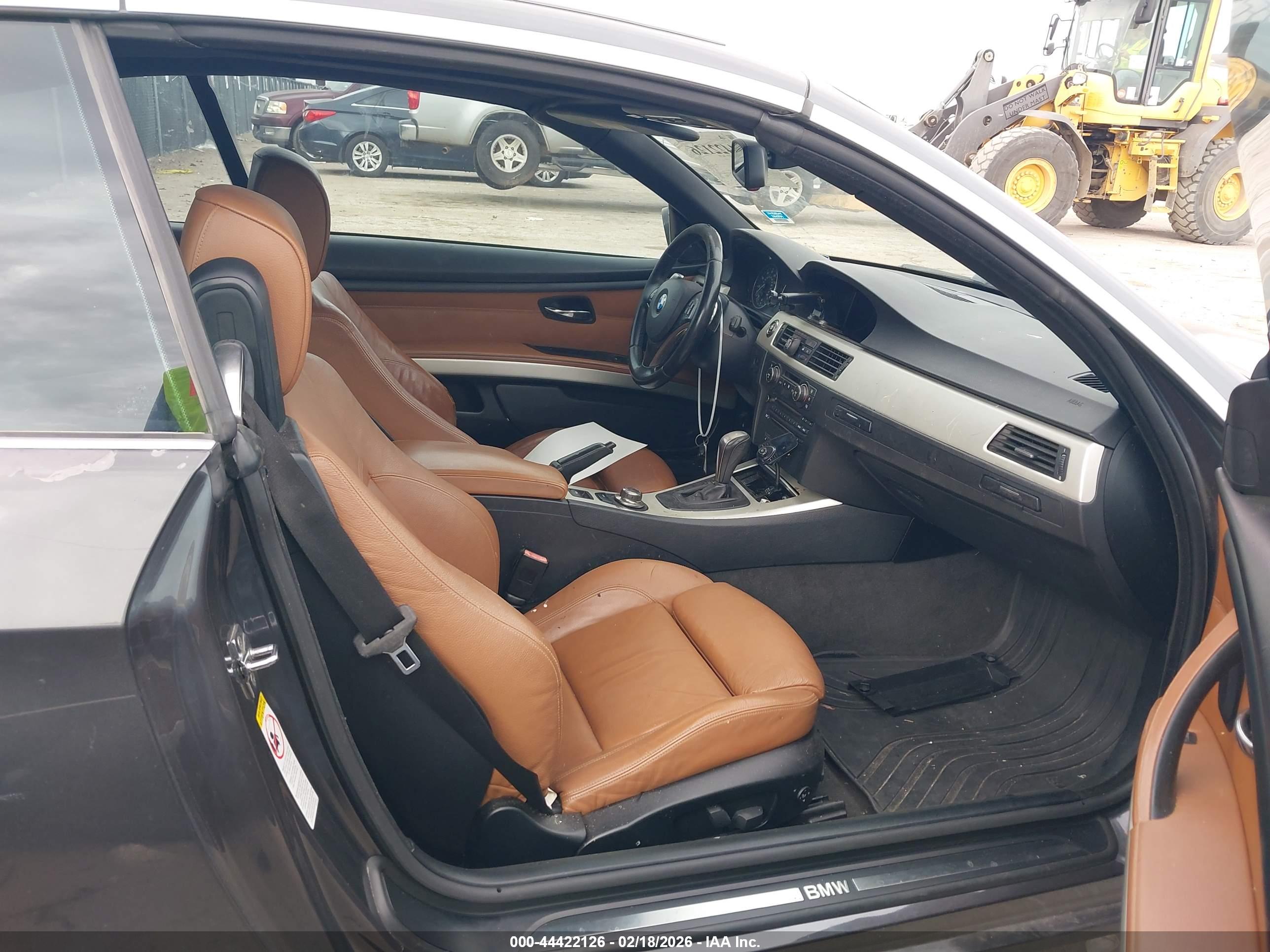 BMW 335I image 5