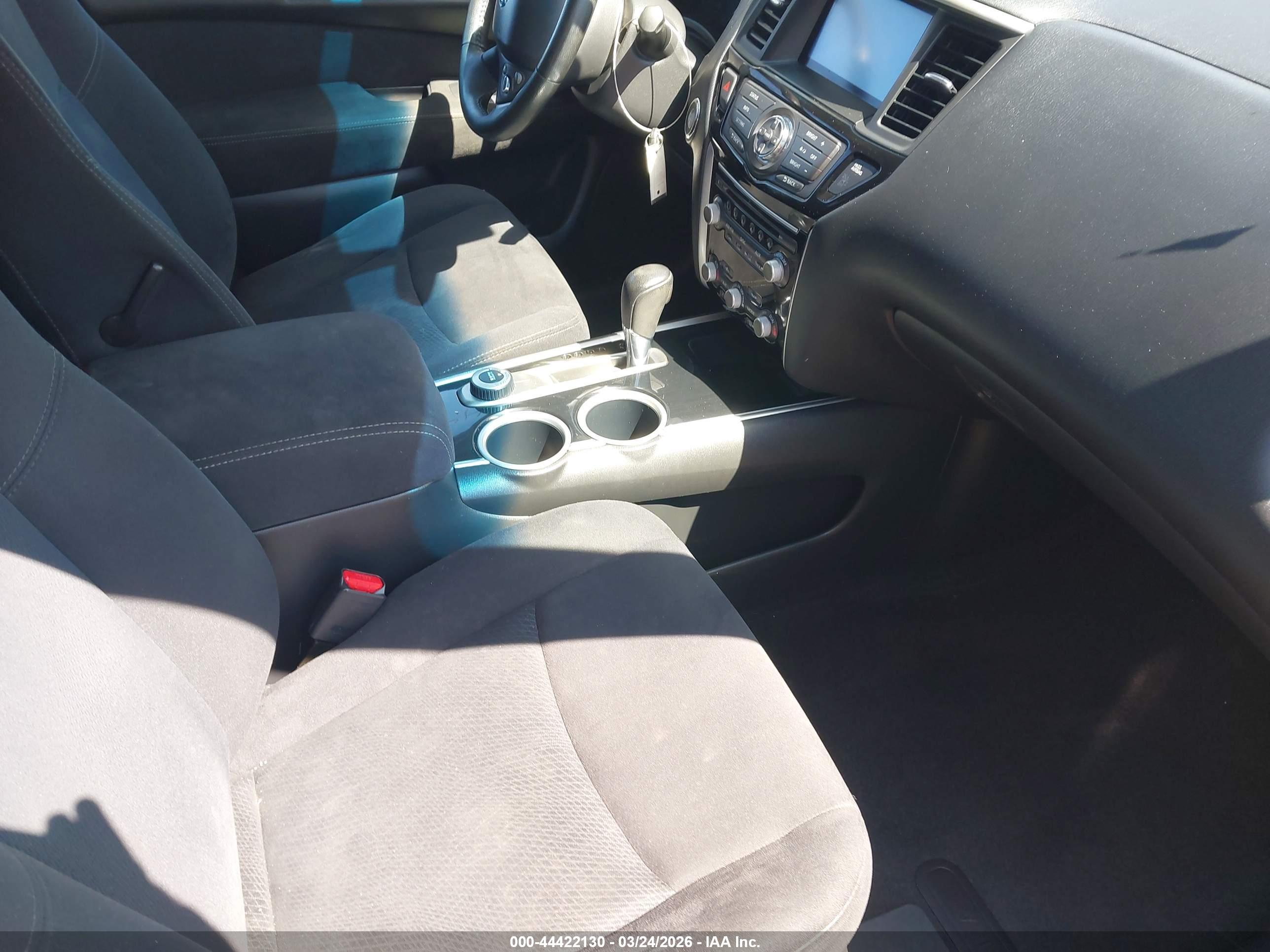 NISSAN PATHFINDER image 5