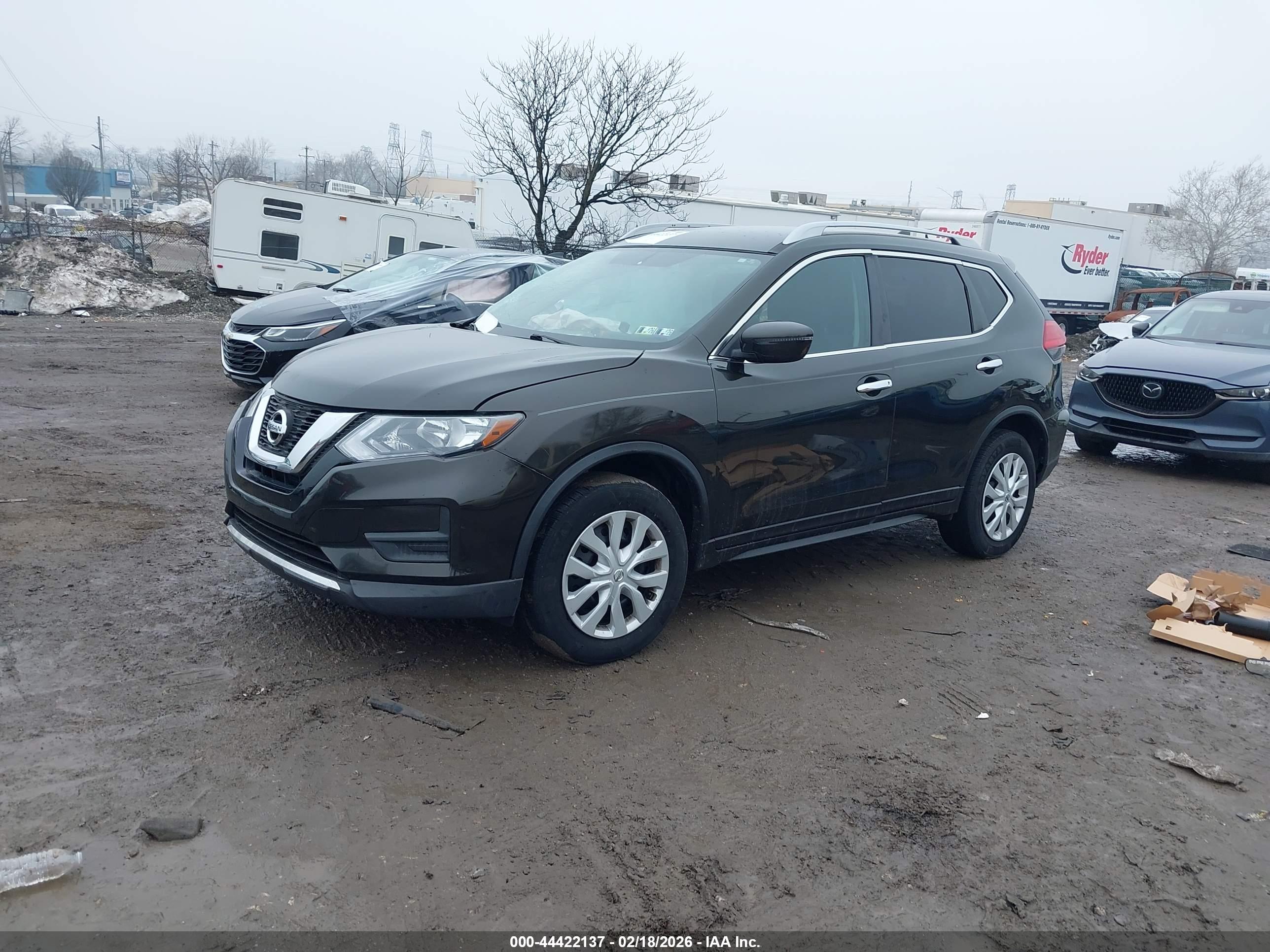 NISSAN ROGUE image 2