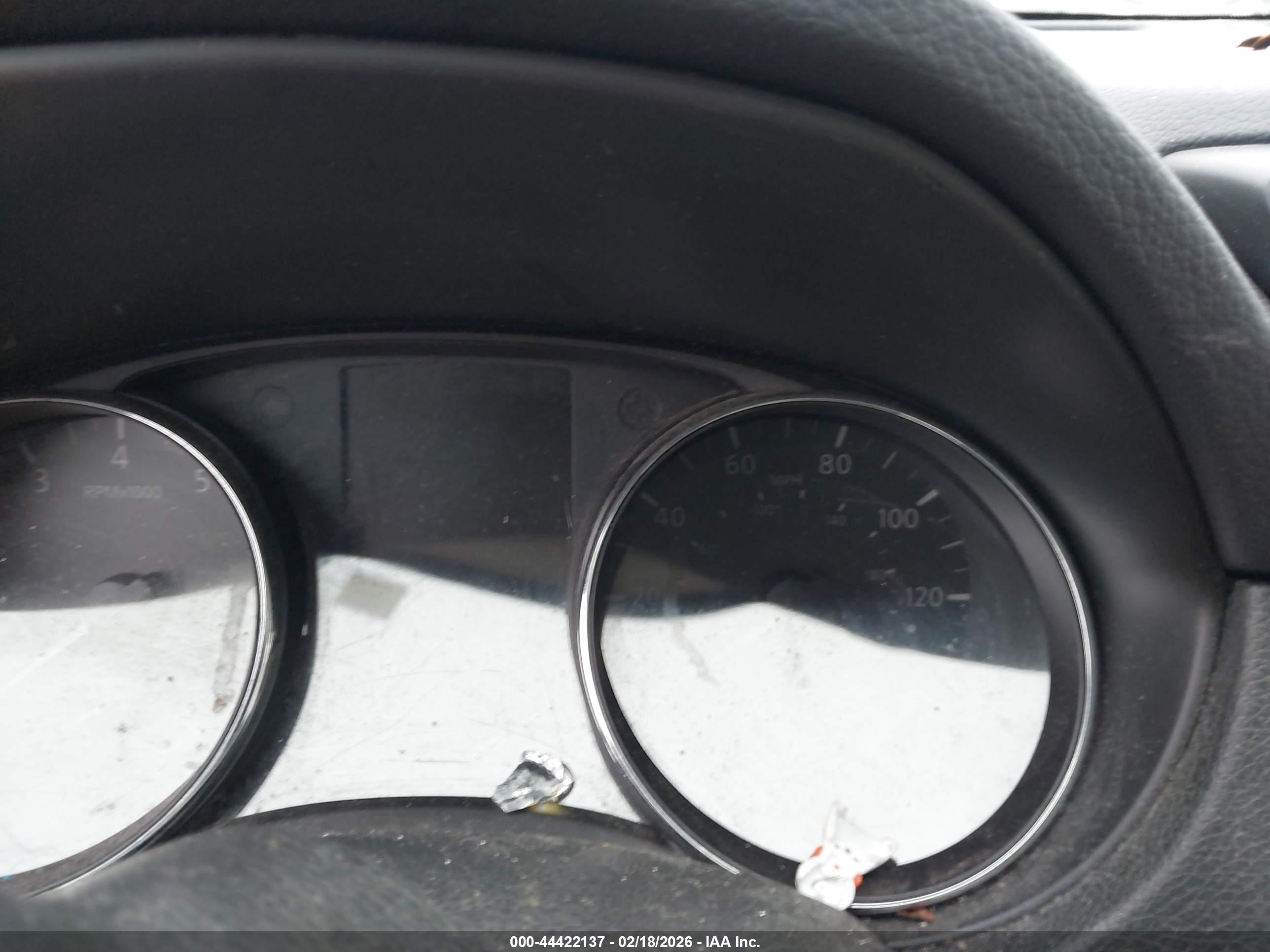 NISSAN ROGUE image 7