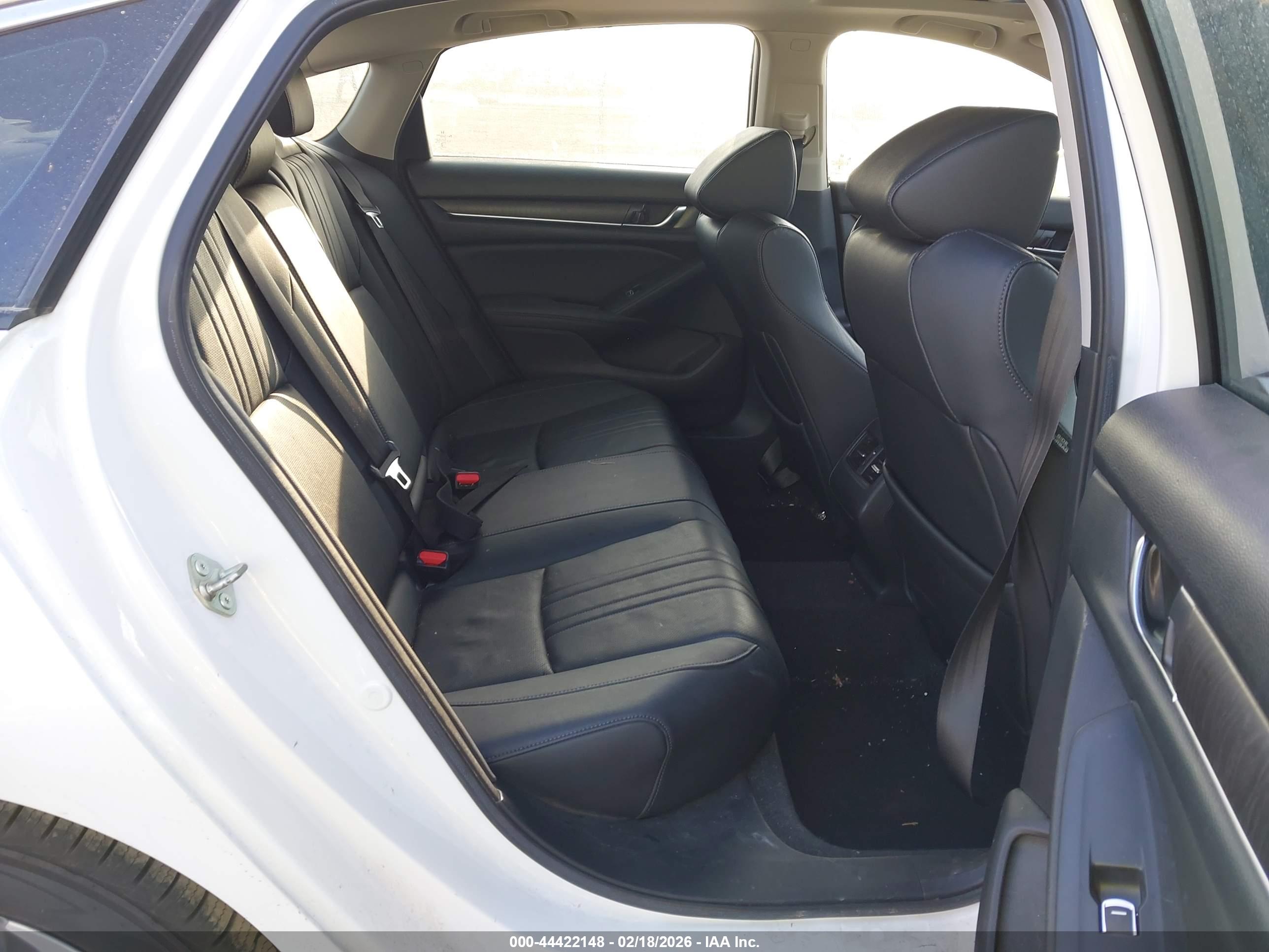 HONDA ACCORD image 8