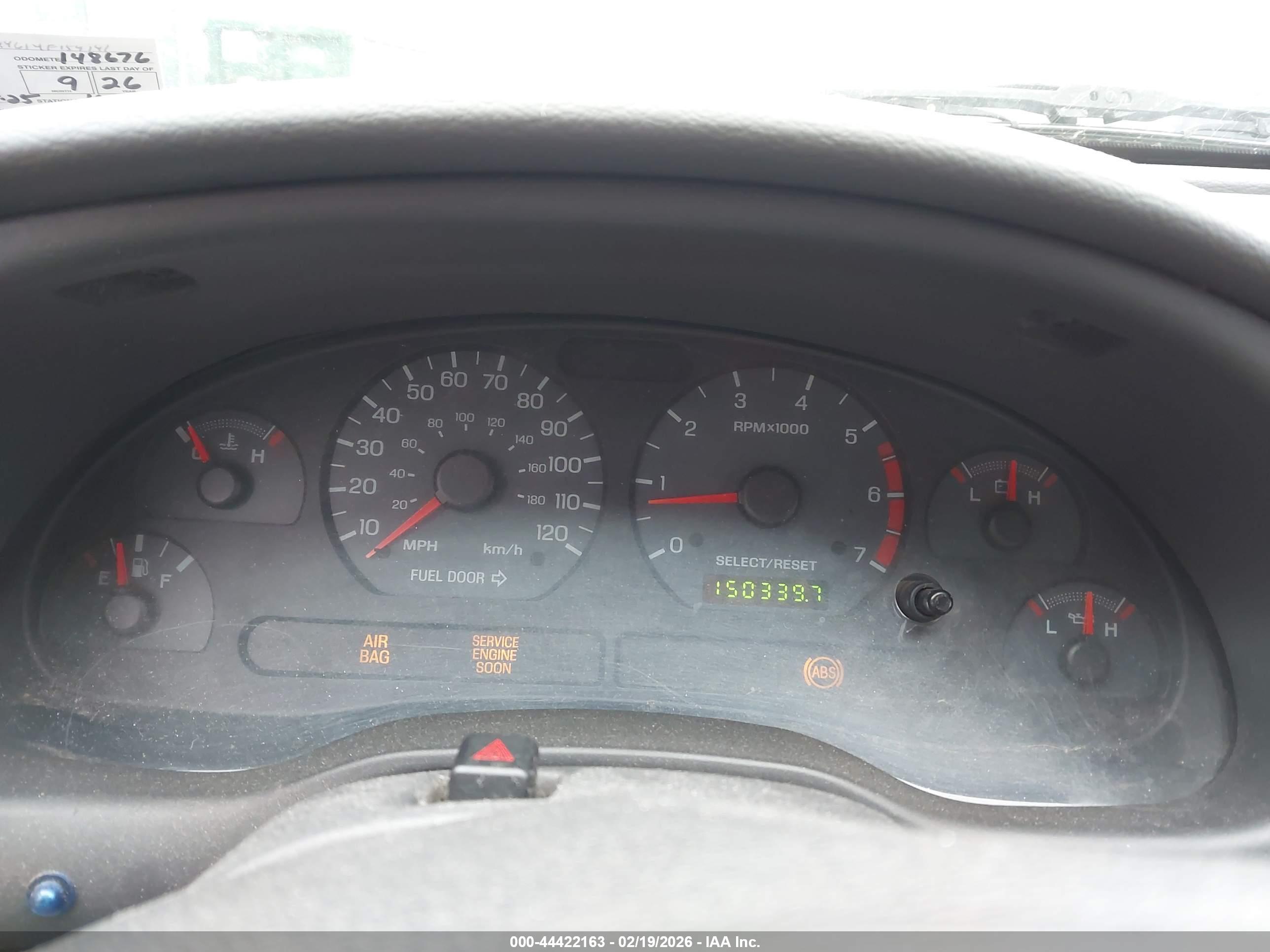 FORD MUSTANG image 7
