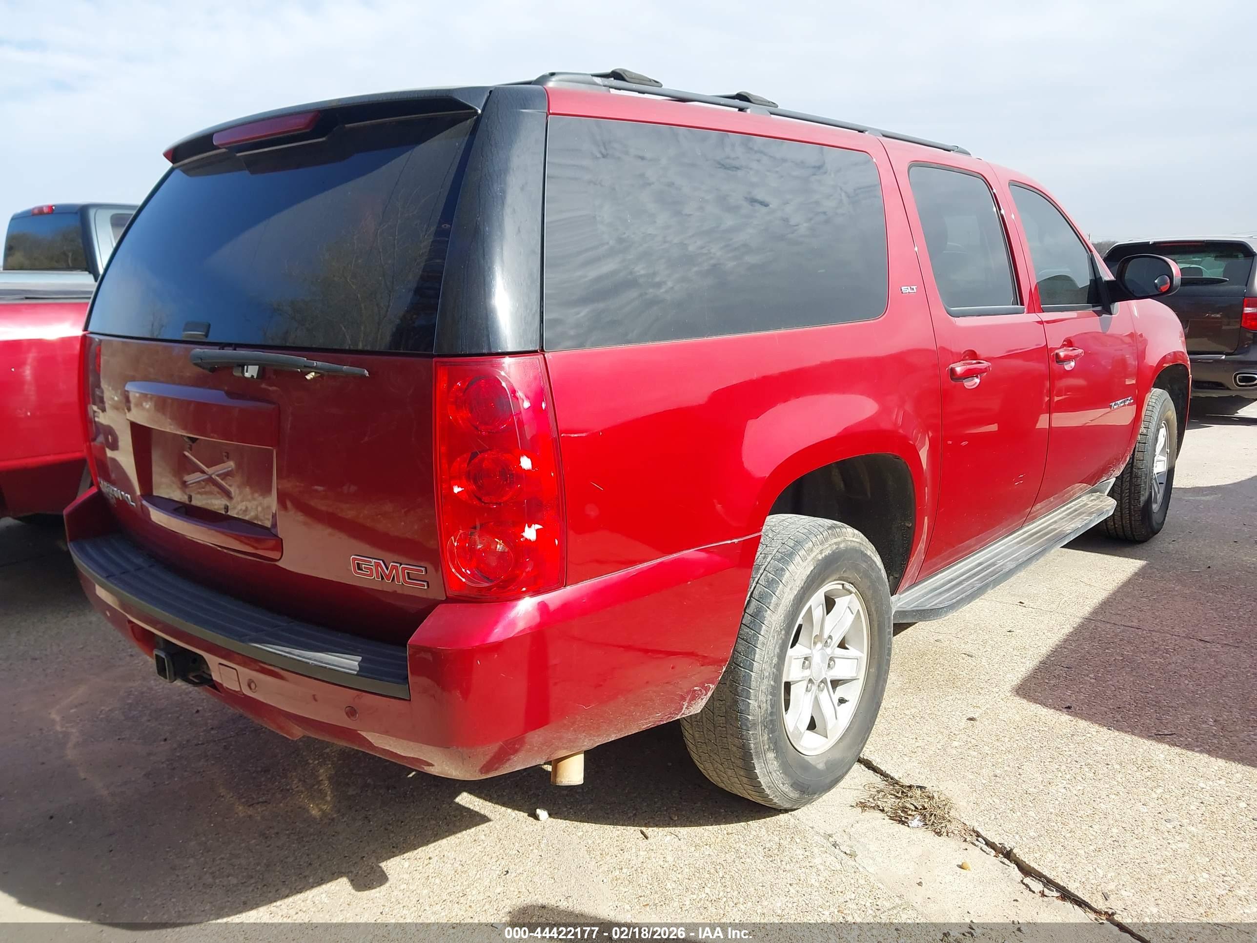 GMC YUKON image 4