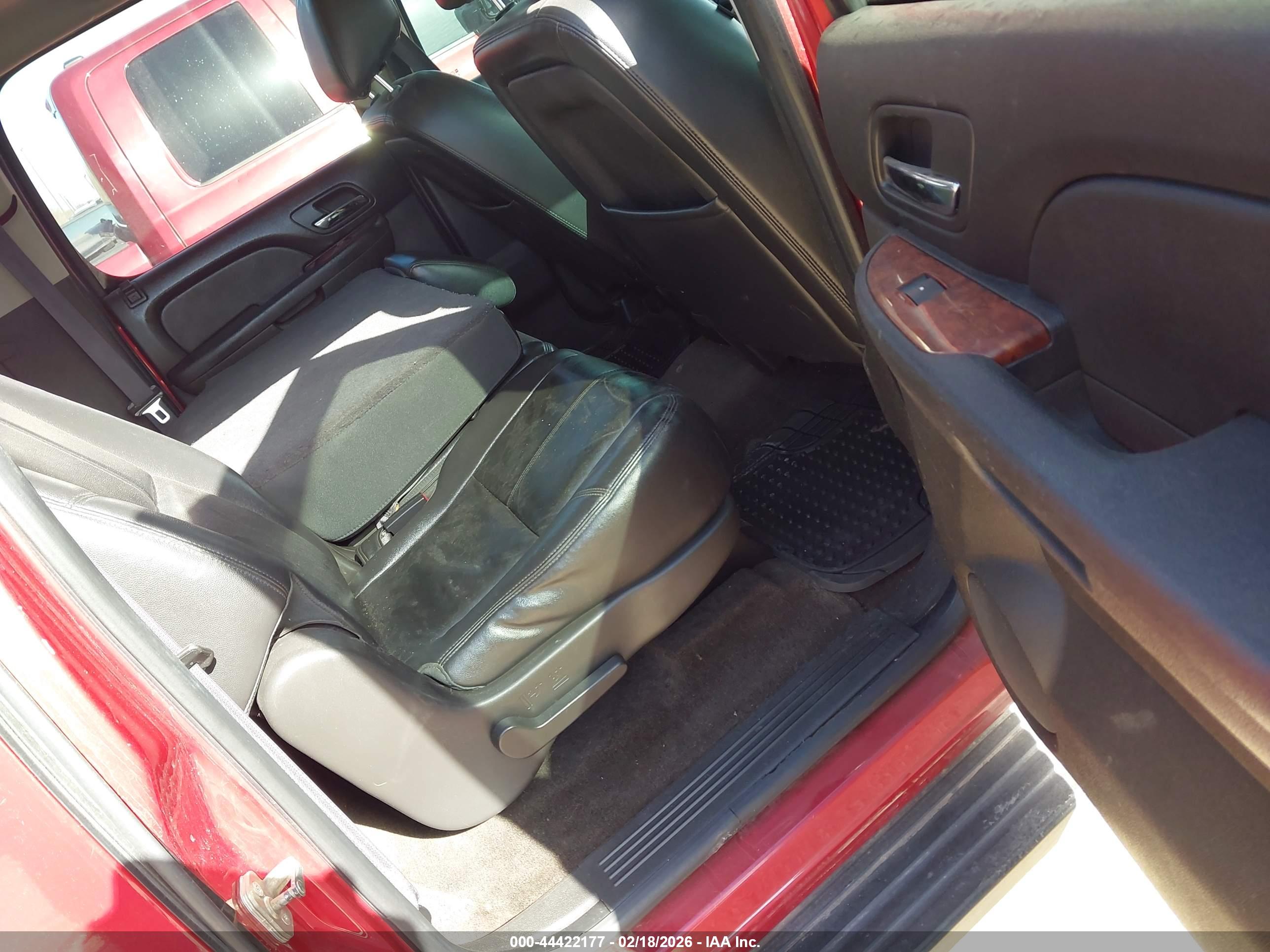 GMC YUKON image 8