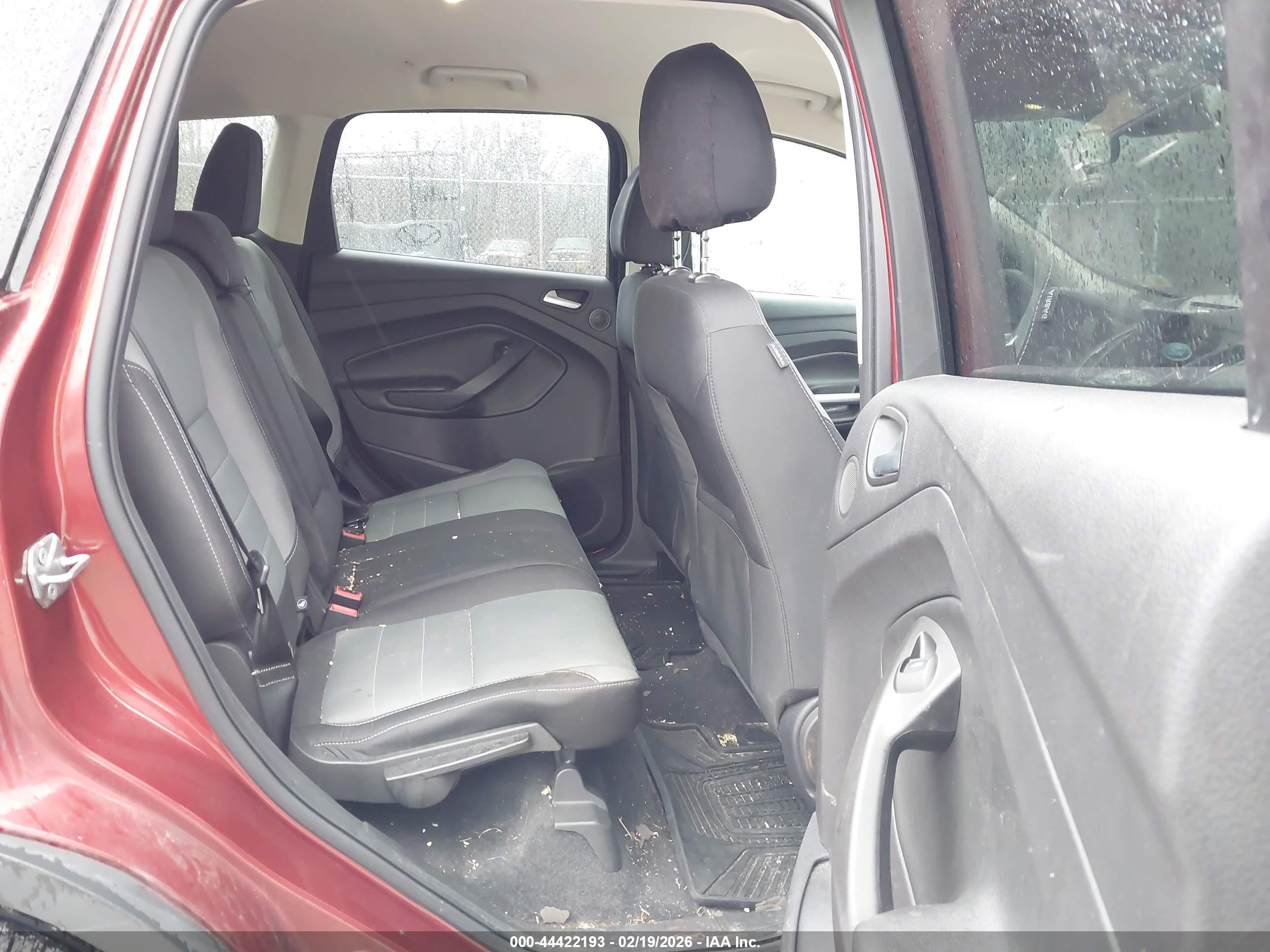 FORD ESCAPE image 8