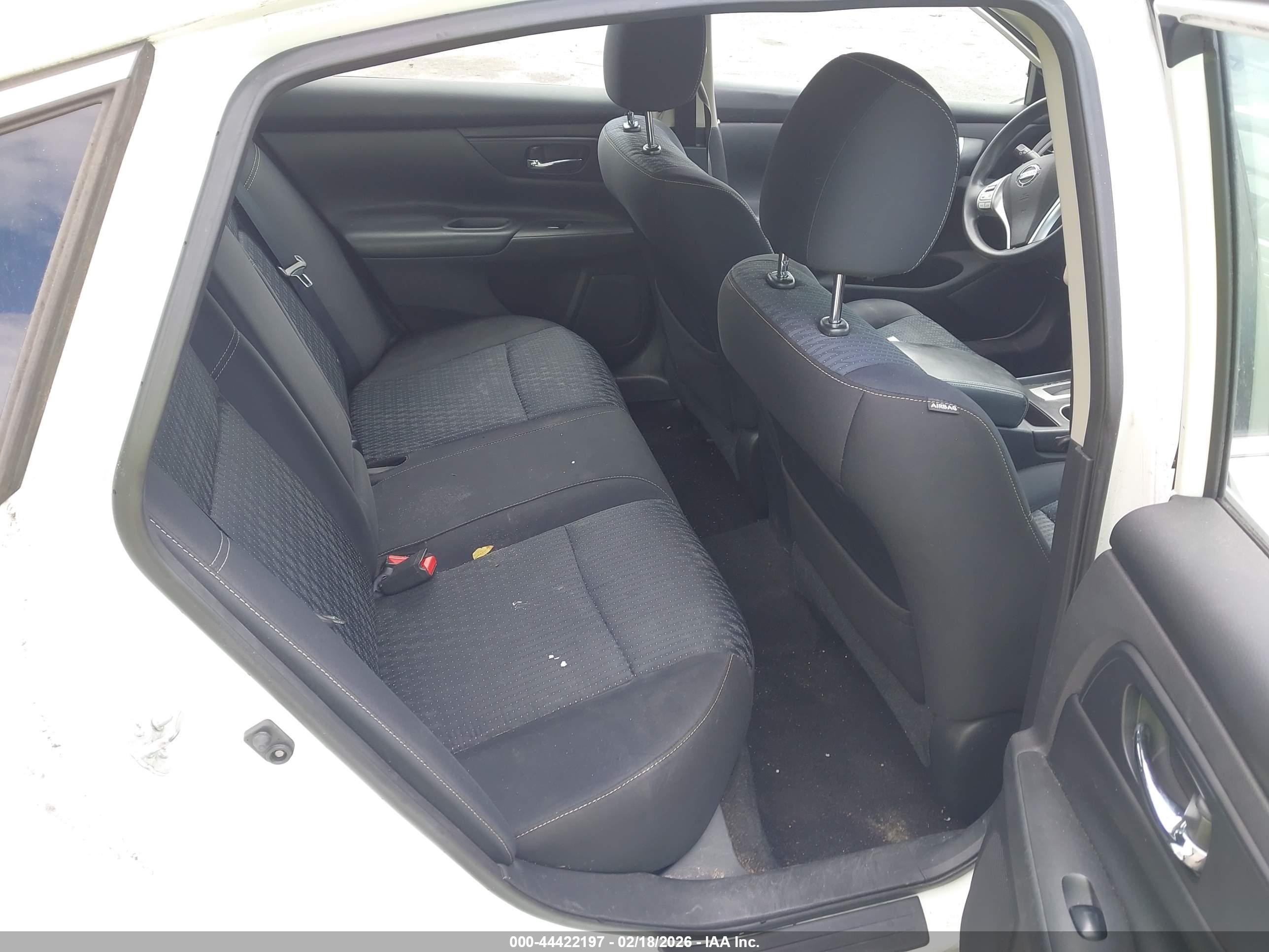 NISSAN ALTIMA image 8