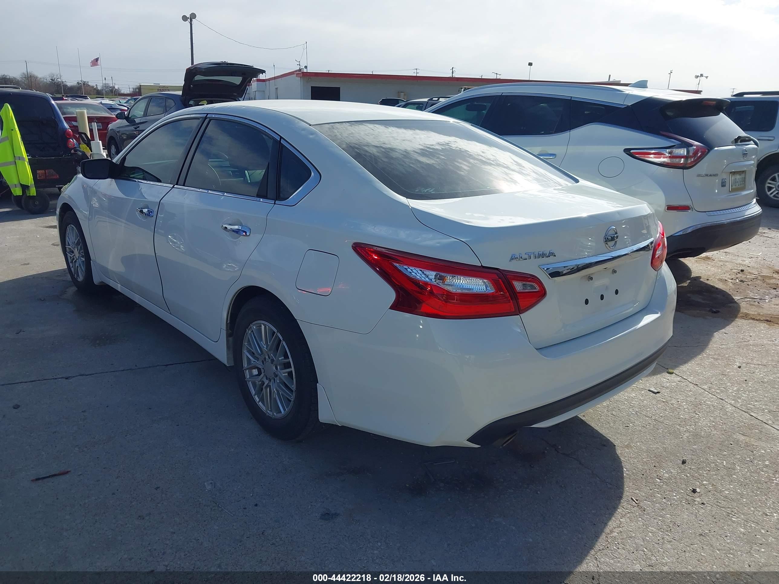 NISSAN ALTIMA image 3