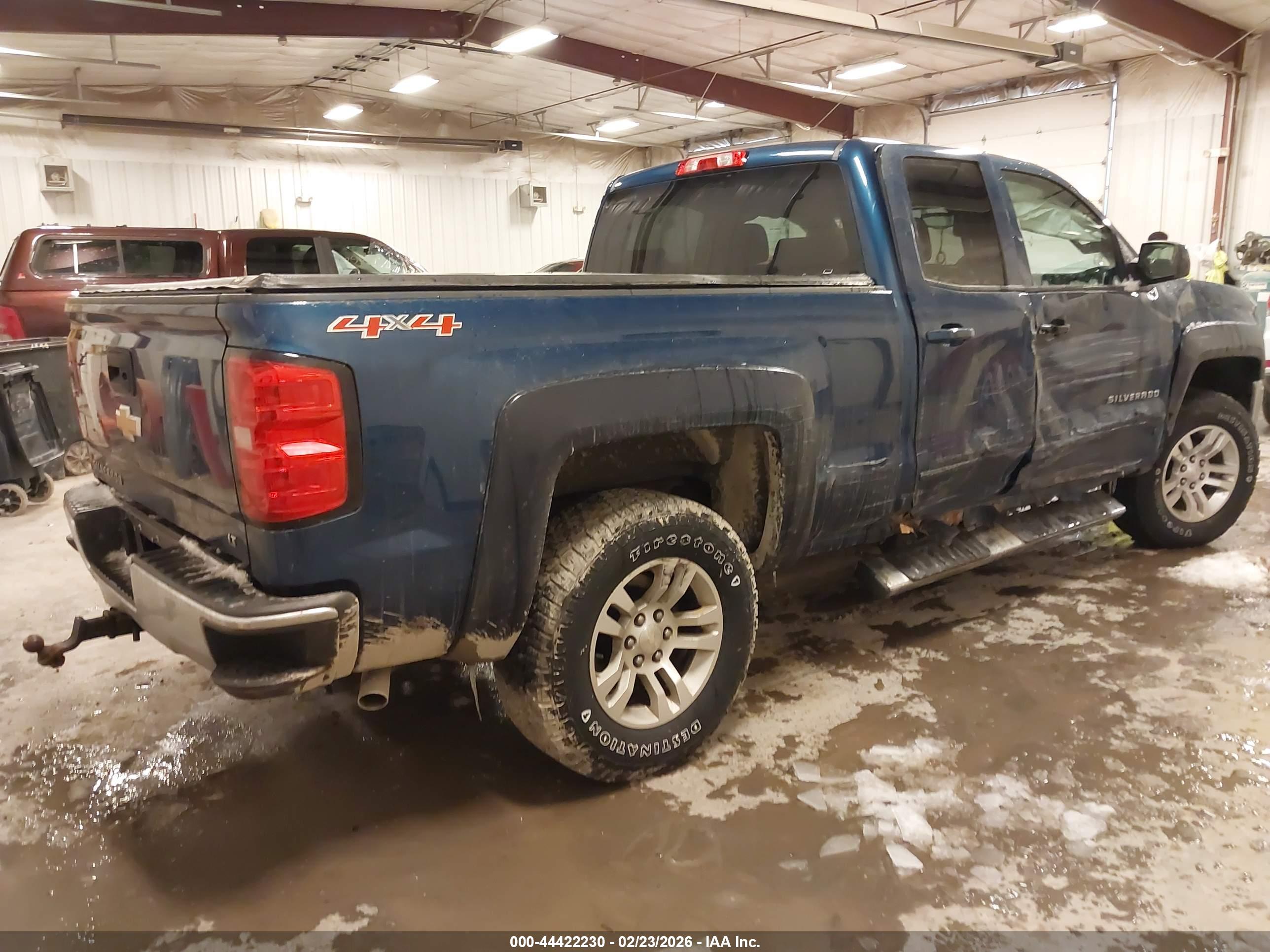 CHEVROLET SILVERADO image 4